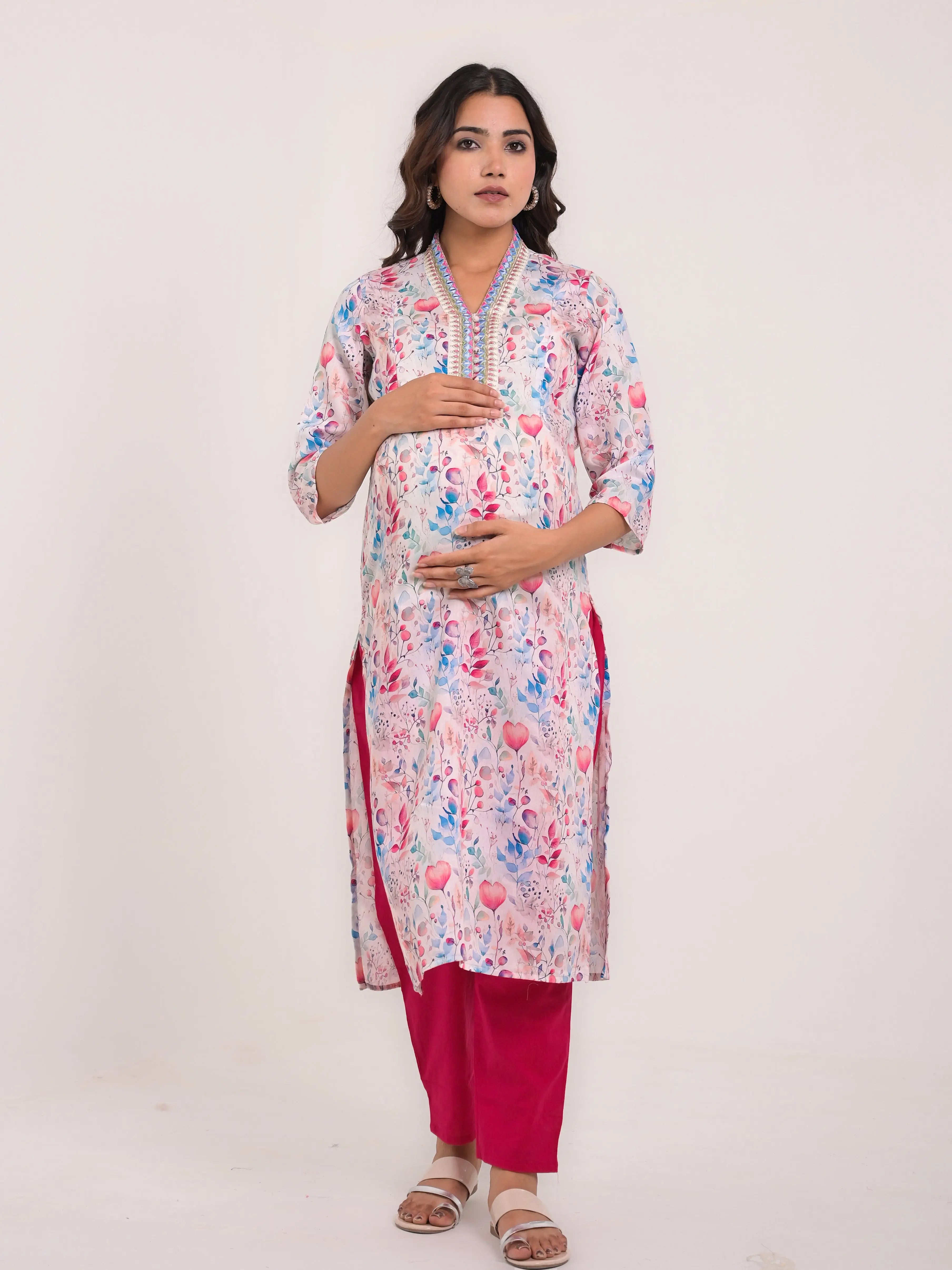 maslin silk  printed kurta with detailed embroidery for feeding and maternity purpose mumzhug