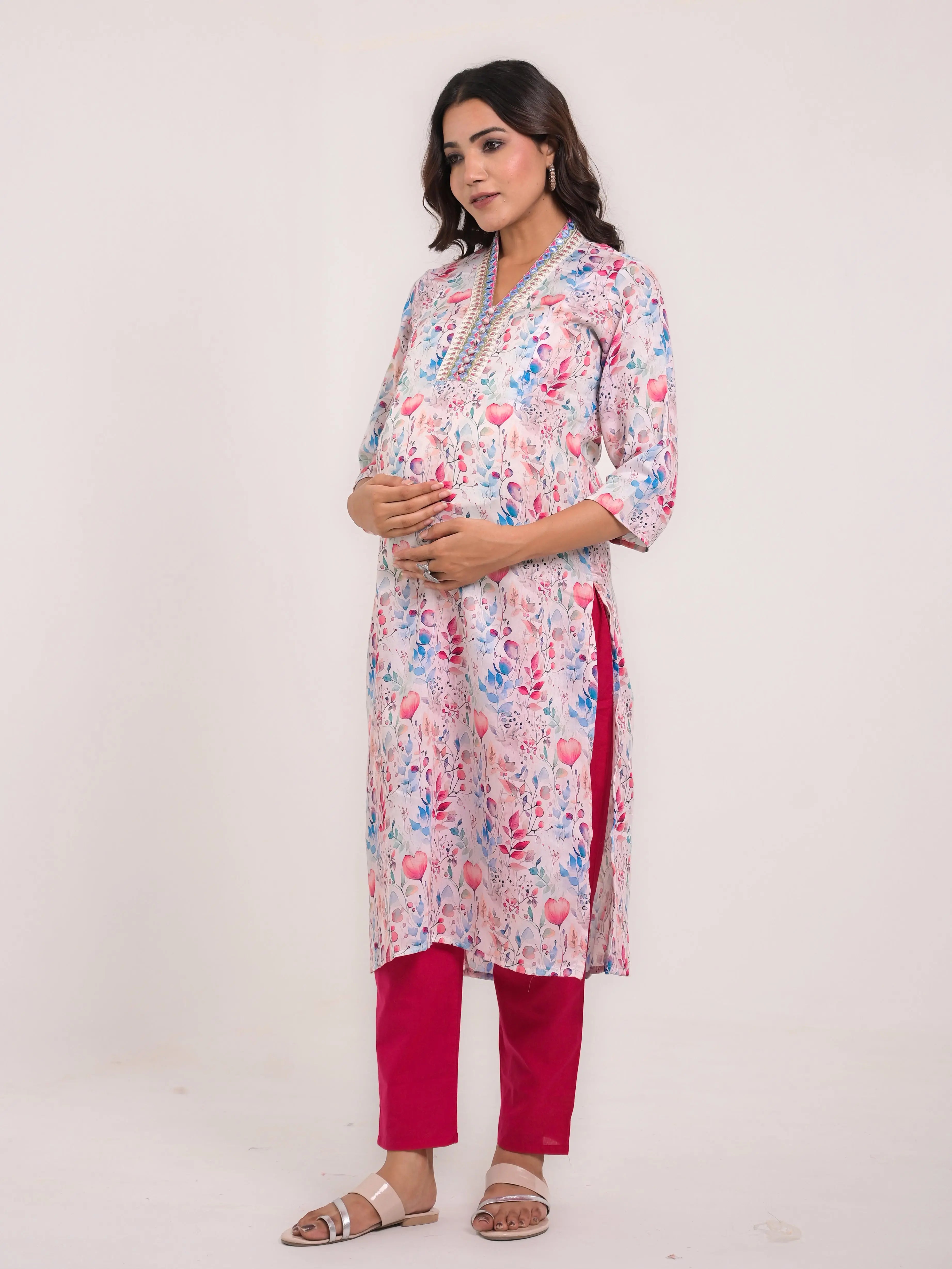 maslin silk  printed kurta with detailed embroidery for feeding and maternity purpose mumzhug