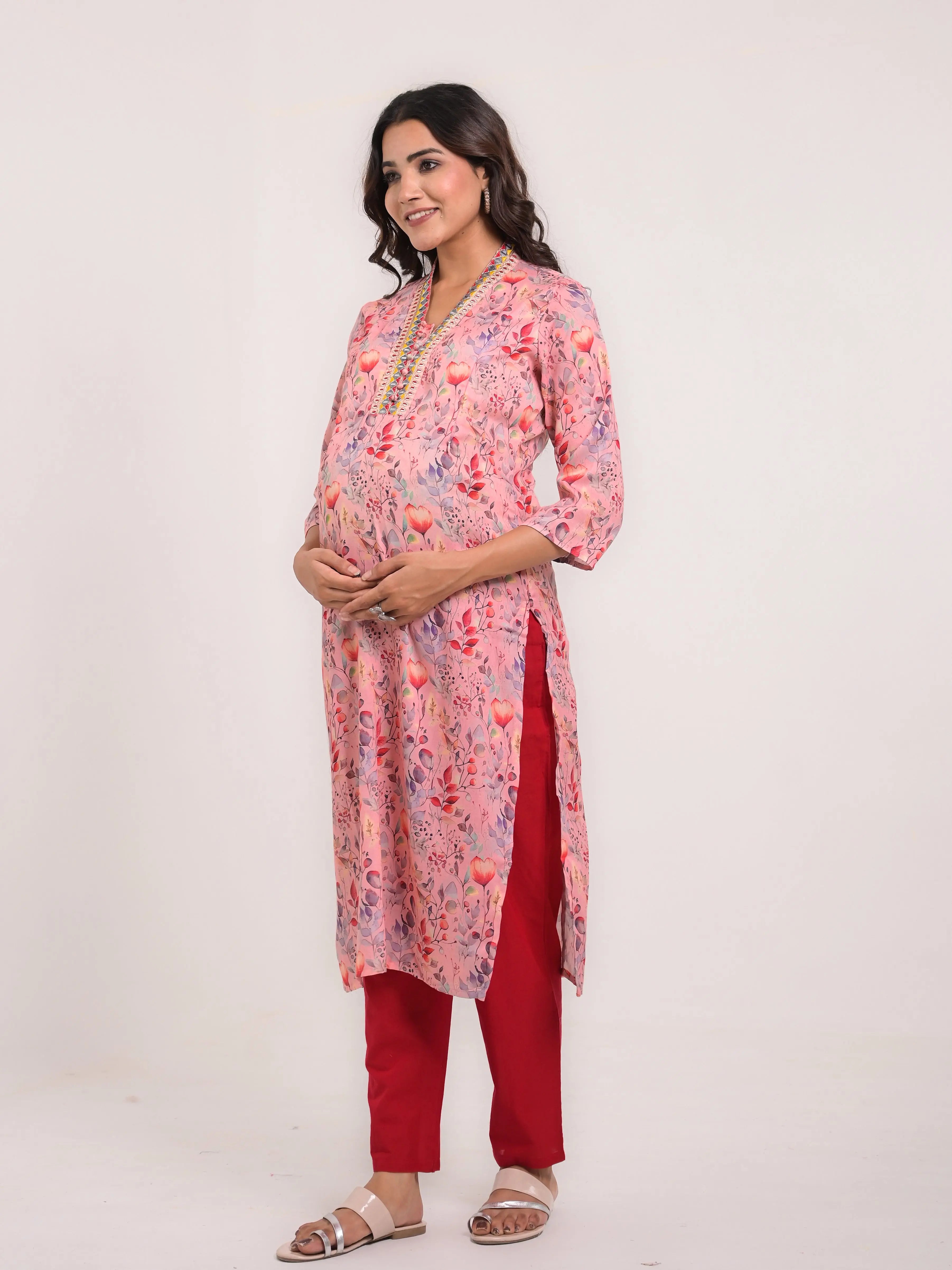 maslin silk  printed kurta with detailed embroidery for feeding and maternity purpose mumzhug