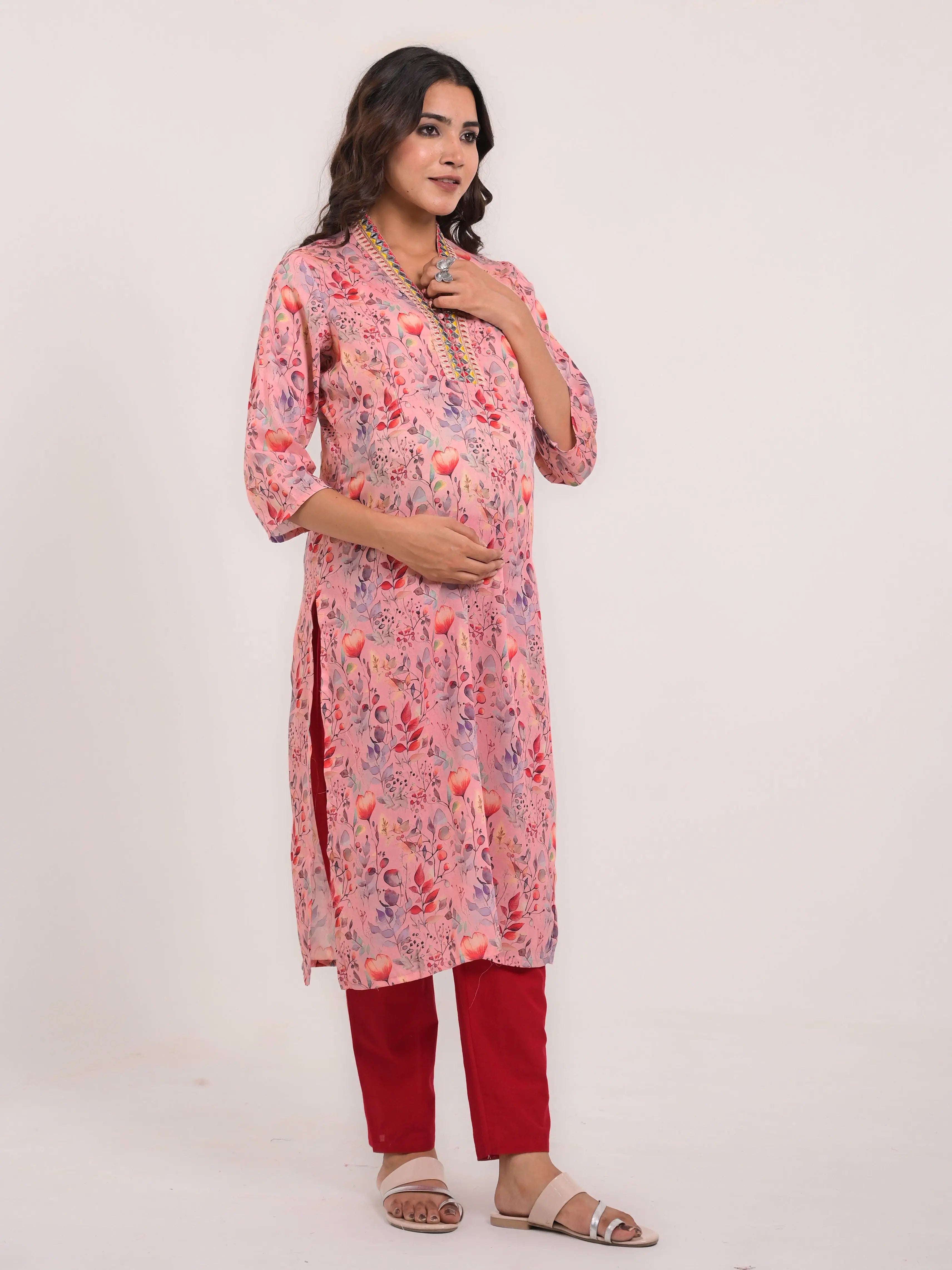 maslin silk  printed kurta with detailed embroidery for feeding and maternity purpose mumzhug