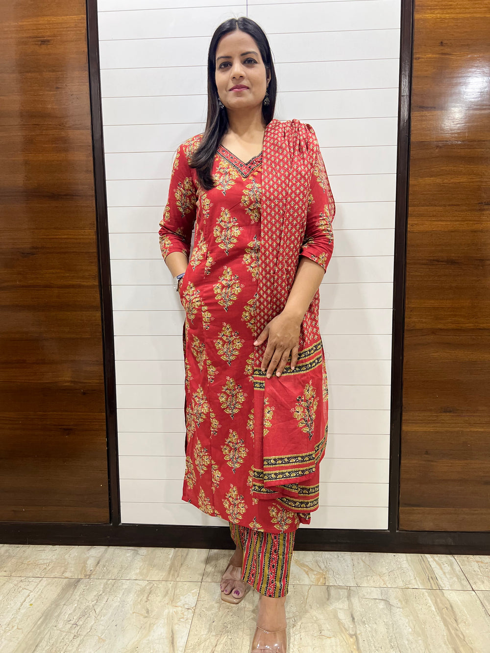 Mumzhug pure cotton red Jaipuri print feeding kurta pant and dupatta set- DISPATCHING STARTS 20TH OCTOBER