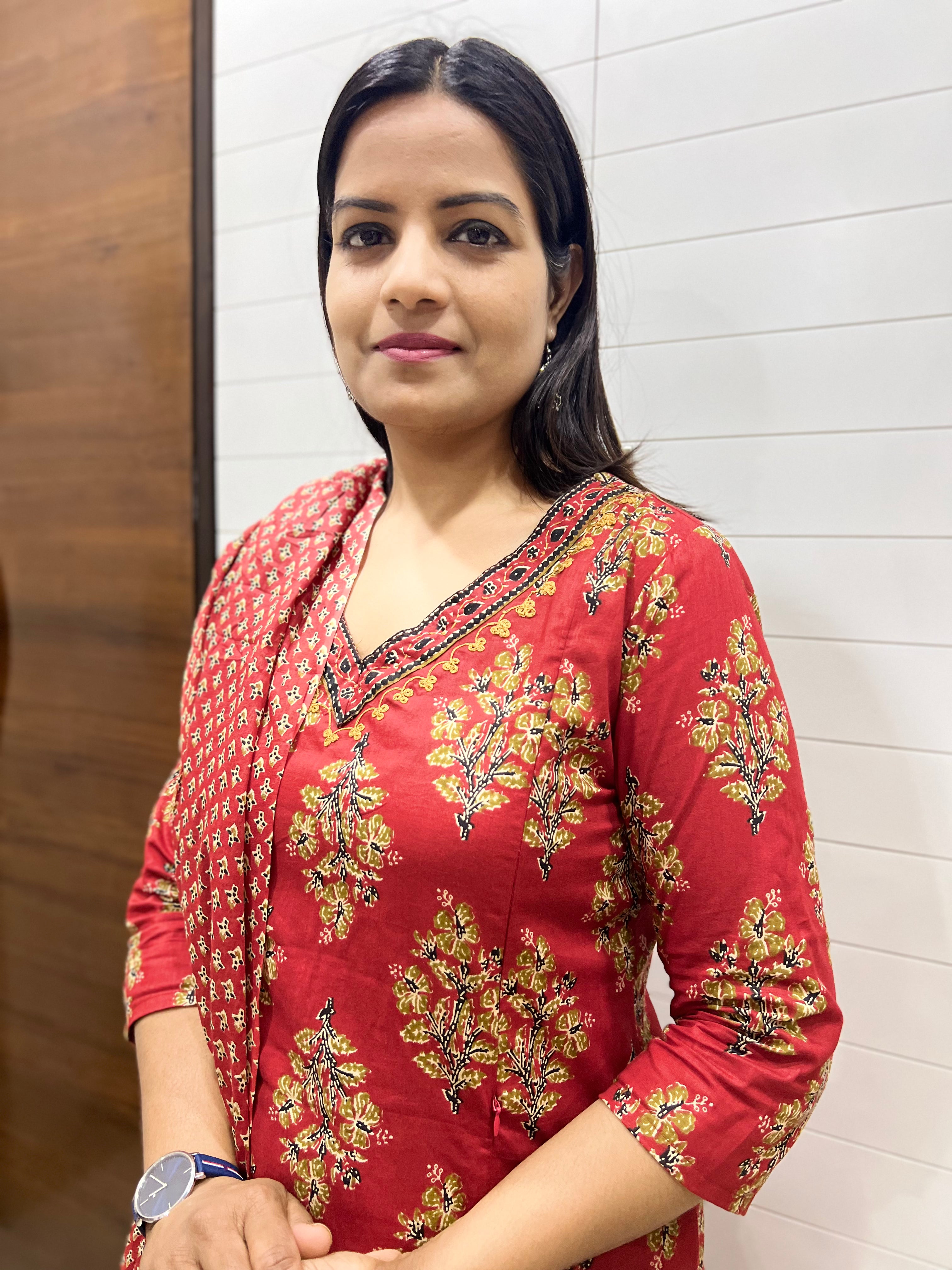 Mumzhug pure cotton red Jaipuri print feeding kurta pant and dupatta set