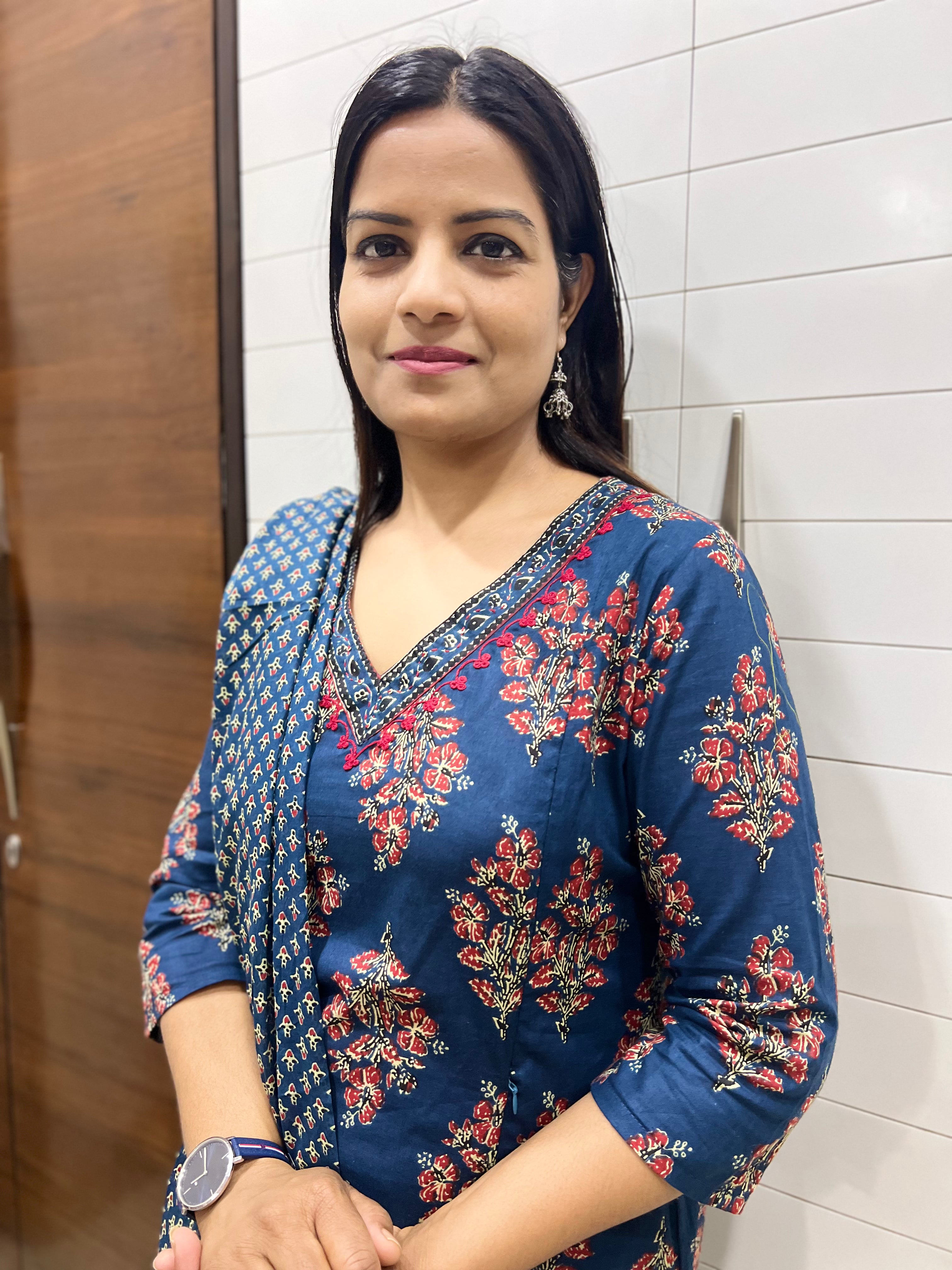 Mumzhug Blue Color Jaipuri print Pure Cotton Feeding Kurta Pant and Dupatta Set