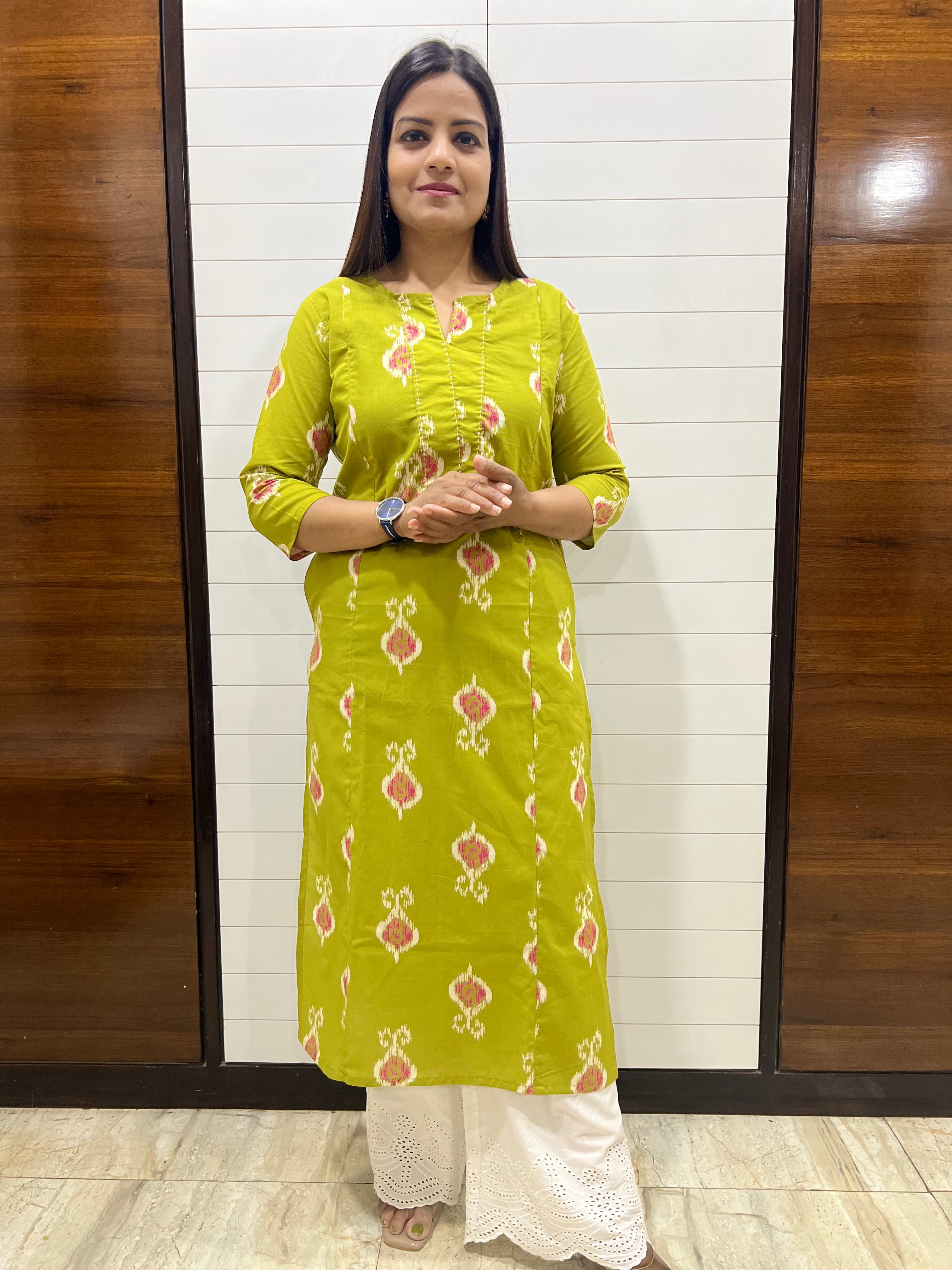Mumzhug Green Pure Cotton Feeding Kurta with side Pocket