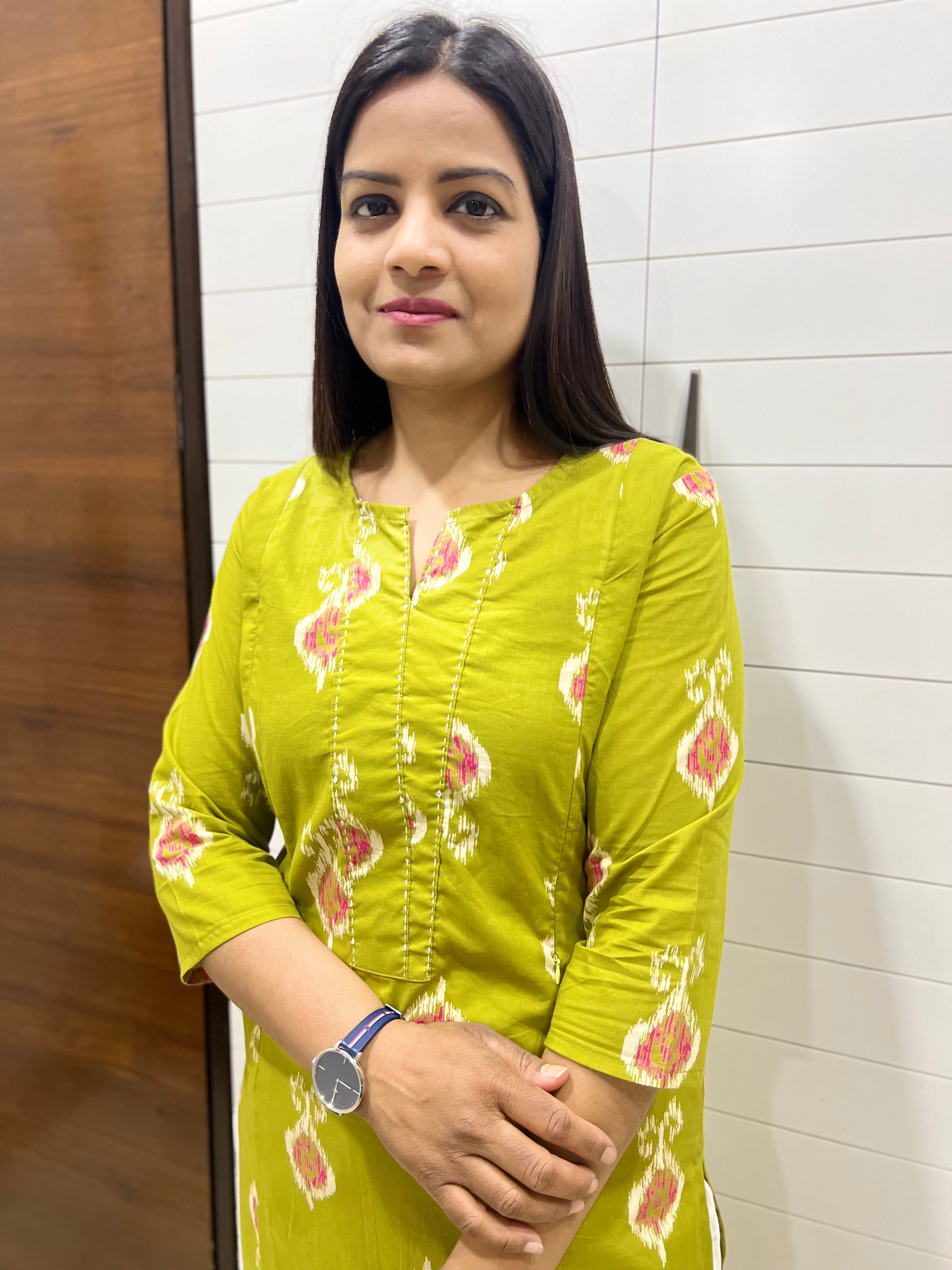 Mumzhug Green Pure Cotton Feeding Kurta with side Pocket