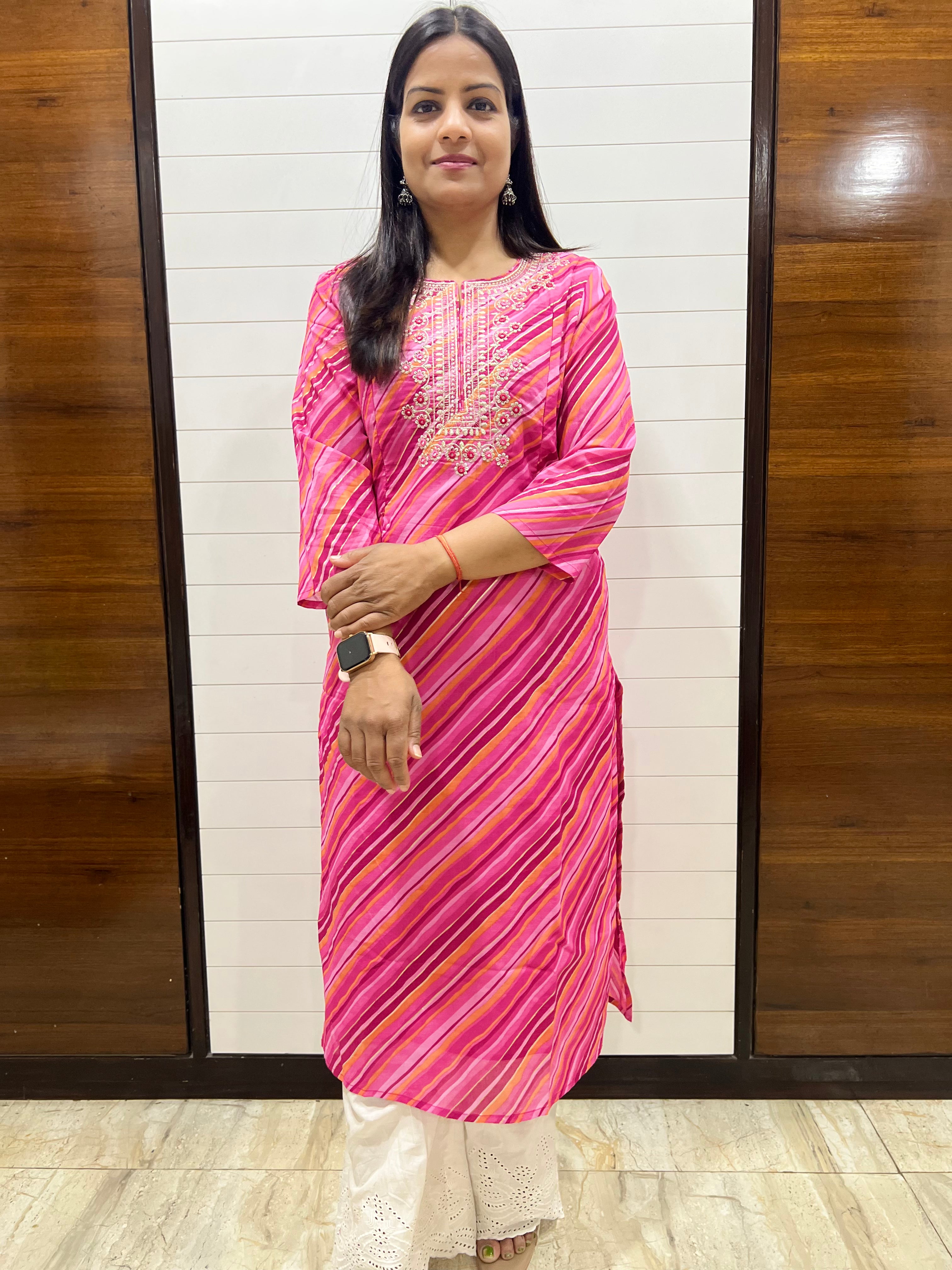 Mumzhug fuchsia cotton embroidered feeding kurta