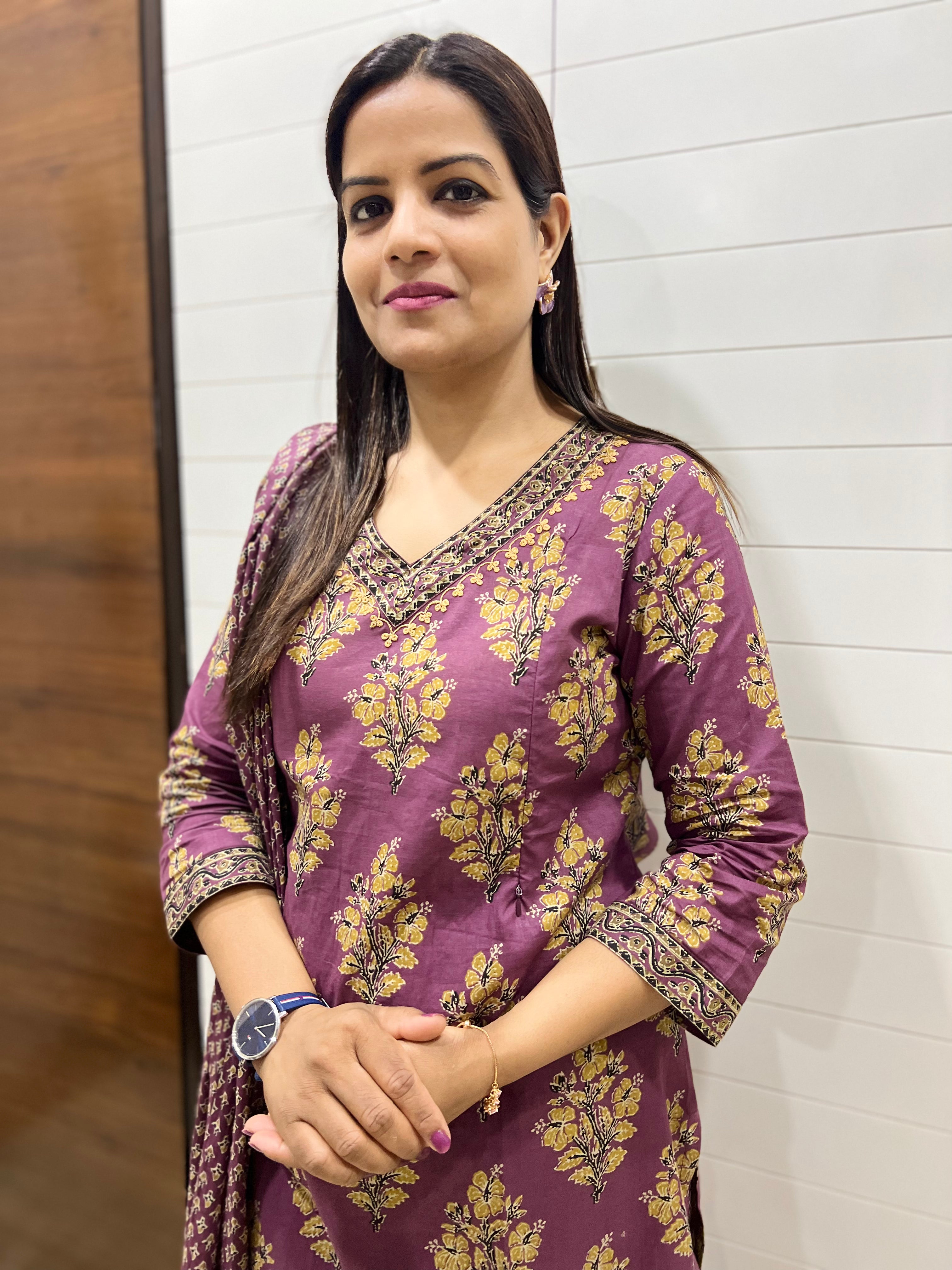 Mumzhug Wine Color Pure Cotton Feeding Kurta Pant and Dupatta Set