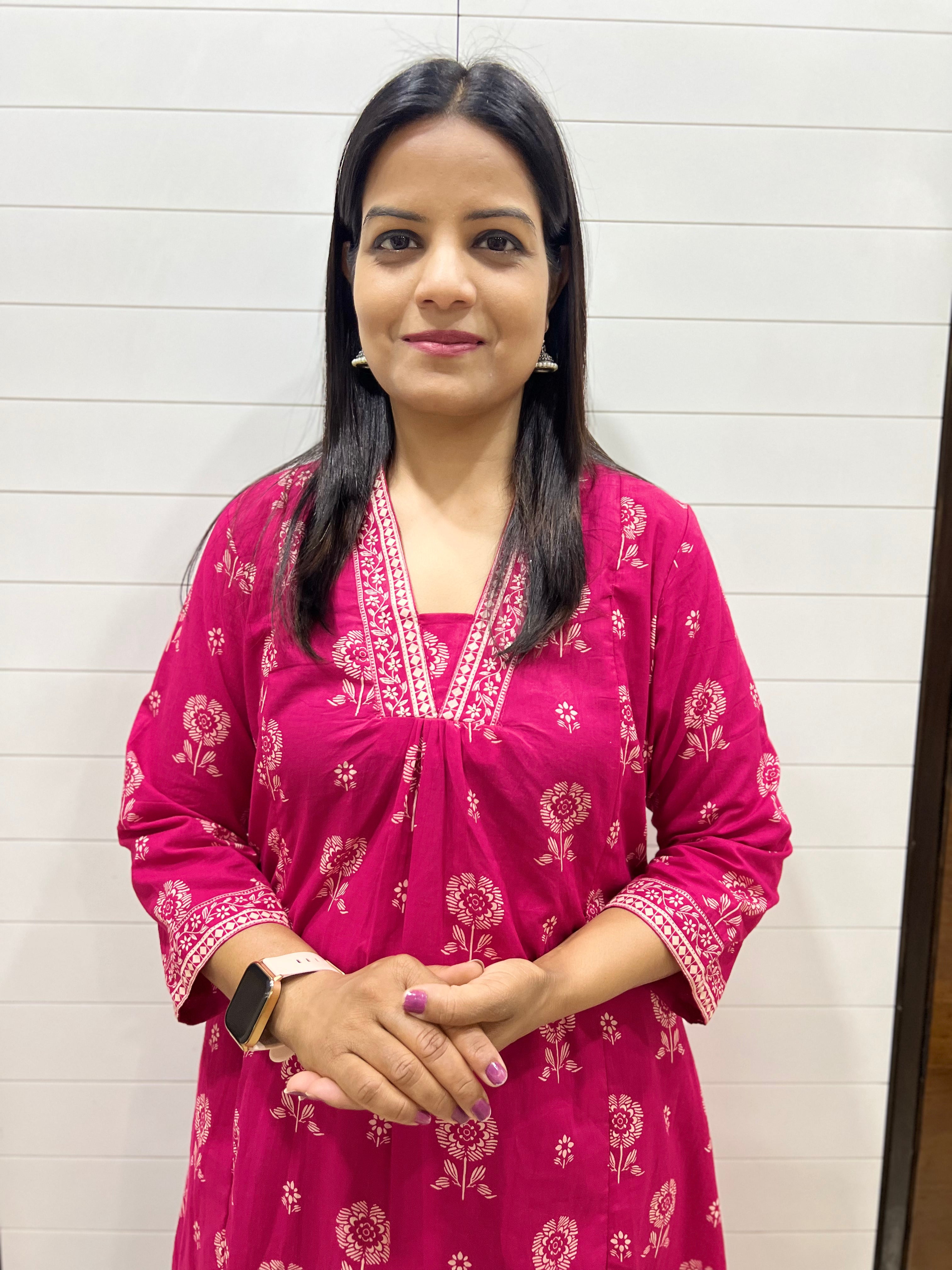 ready to ship . Mumzhug Fuchsia pure premium cotton feeding kurta set