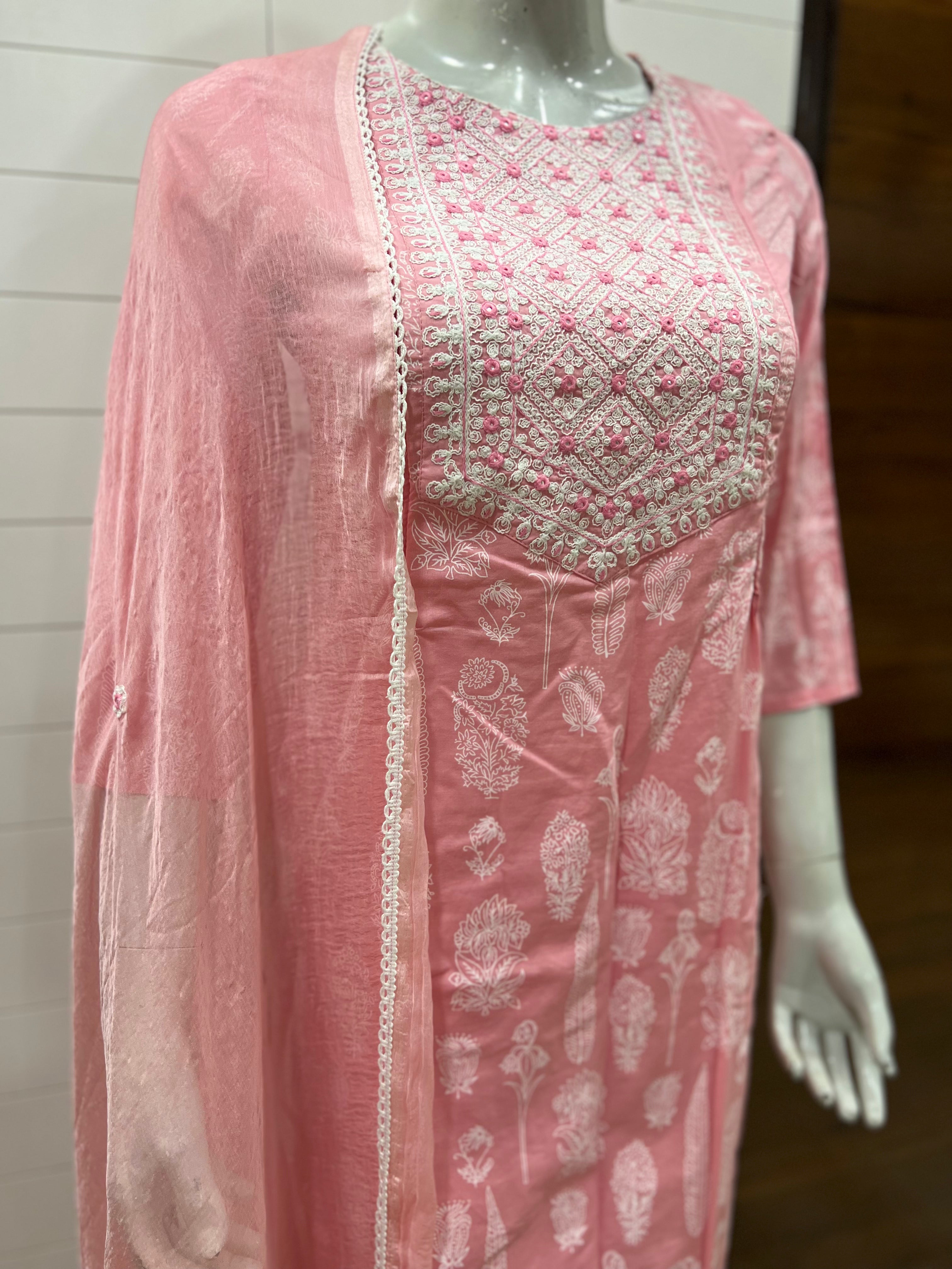 Cotton  Dori Embroided Kurta With  Pant And Chiffon Dupatta For Maternity And Feeding Purpose