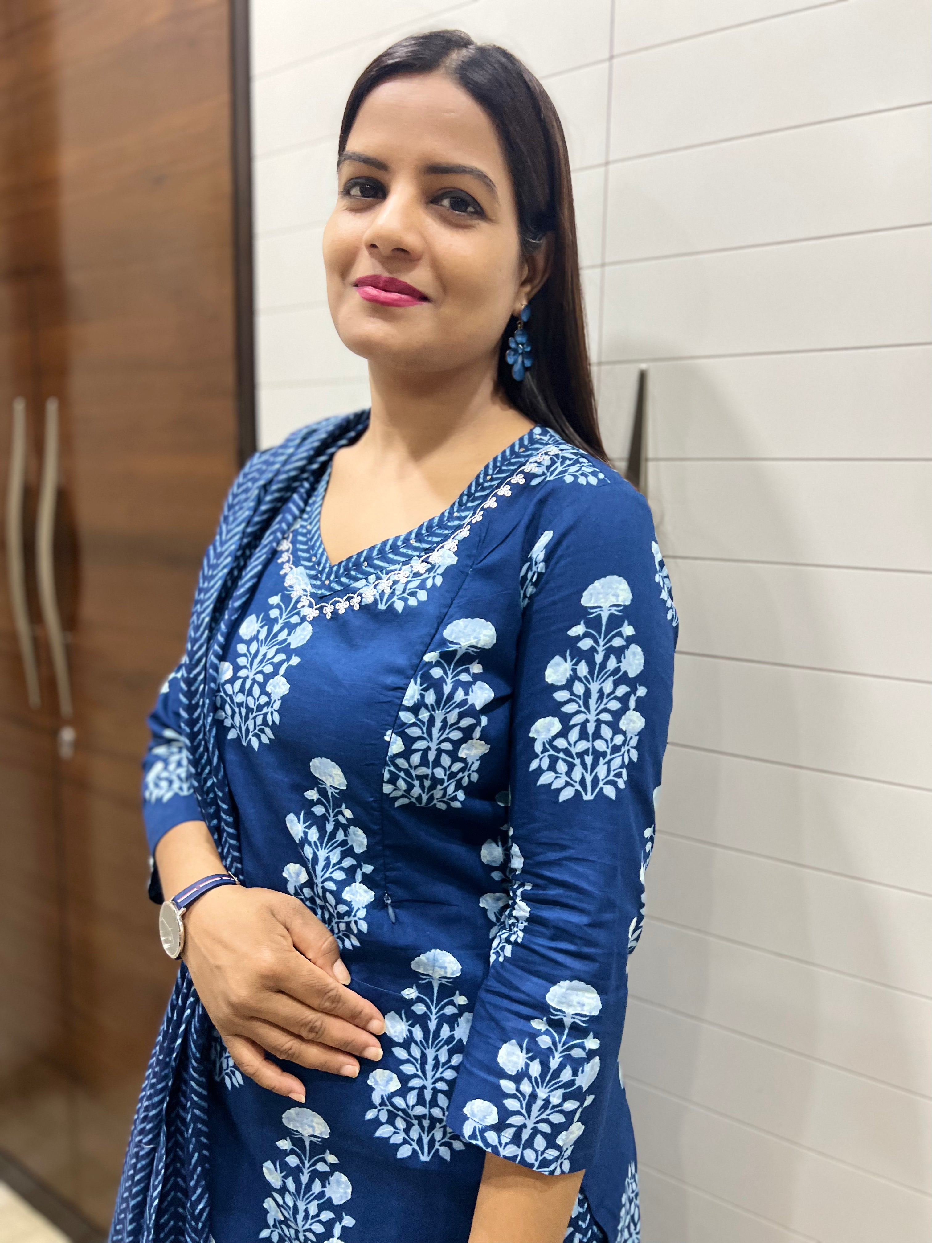Pure cotton blue colored Feeding kurta pant and dupatta set
