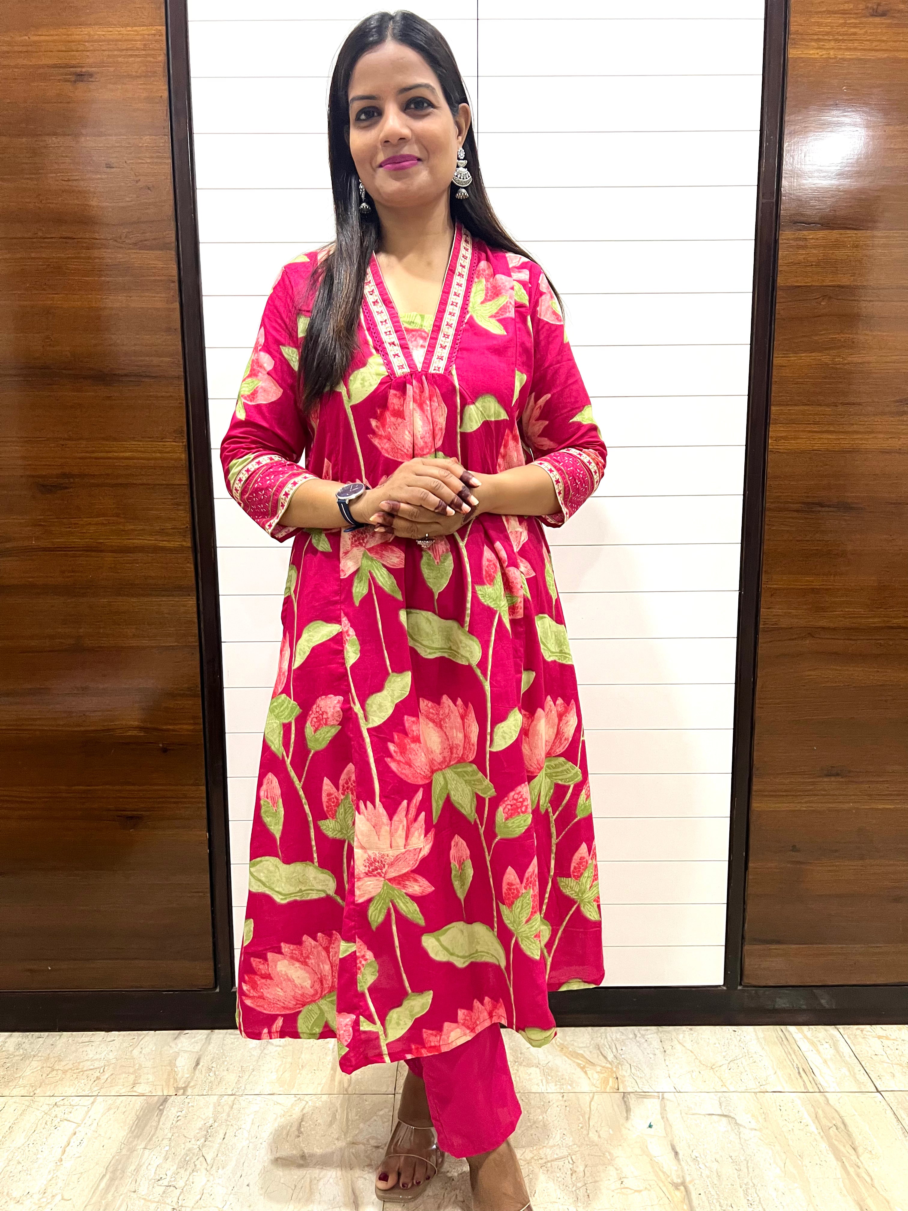 Fuchsia Pure Cotton Feeding and Maternity Kurta Pant and Dupatta Set