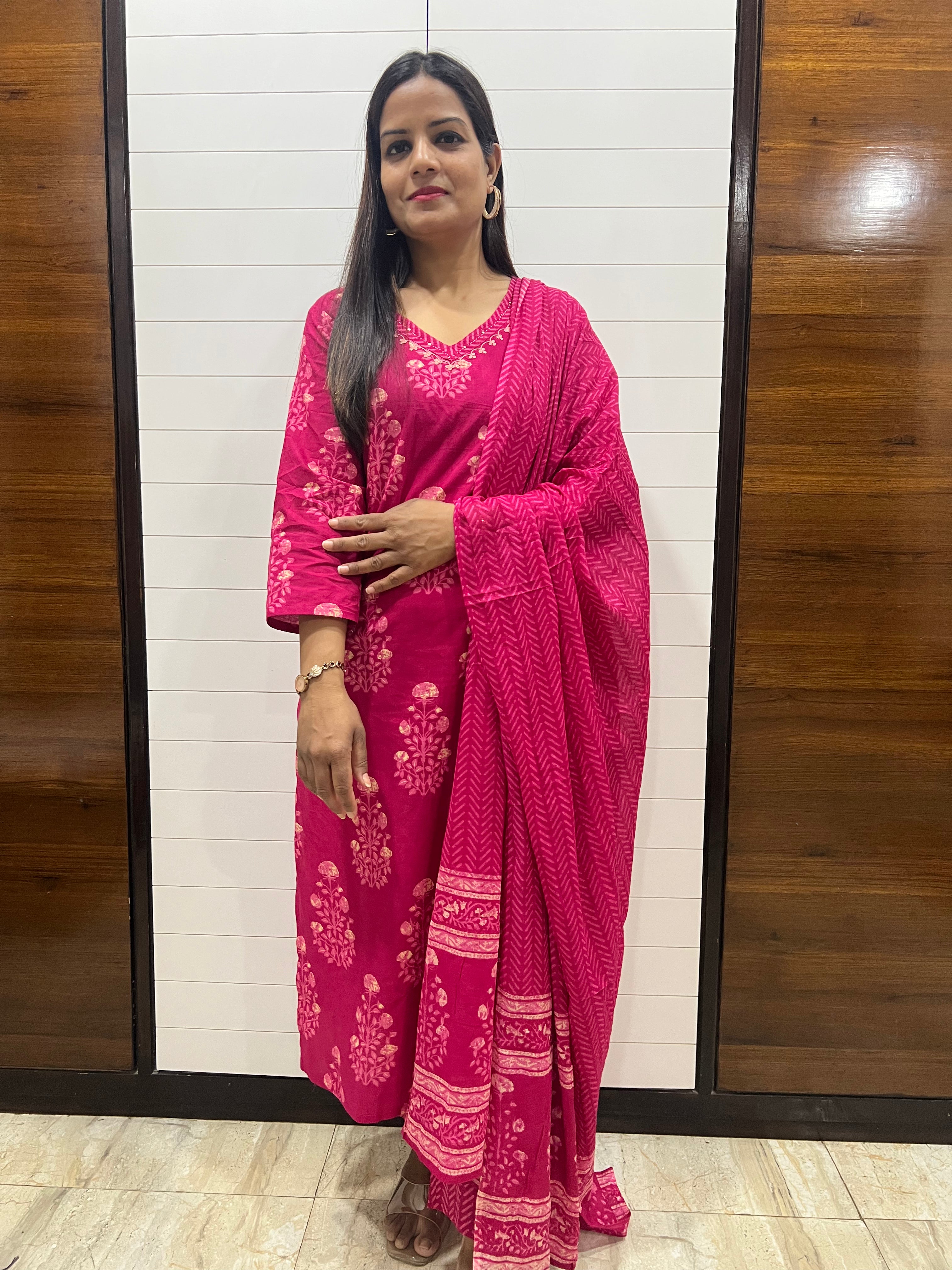 Fuchsia Jaipuri Print Pure Cotton Feeding Kurta Pant and Dupatta Set