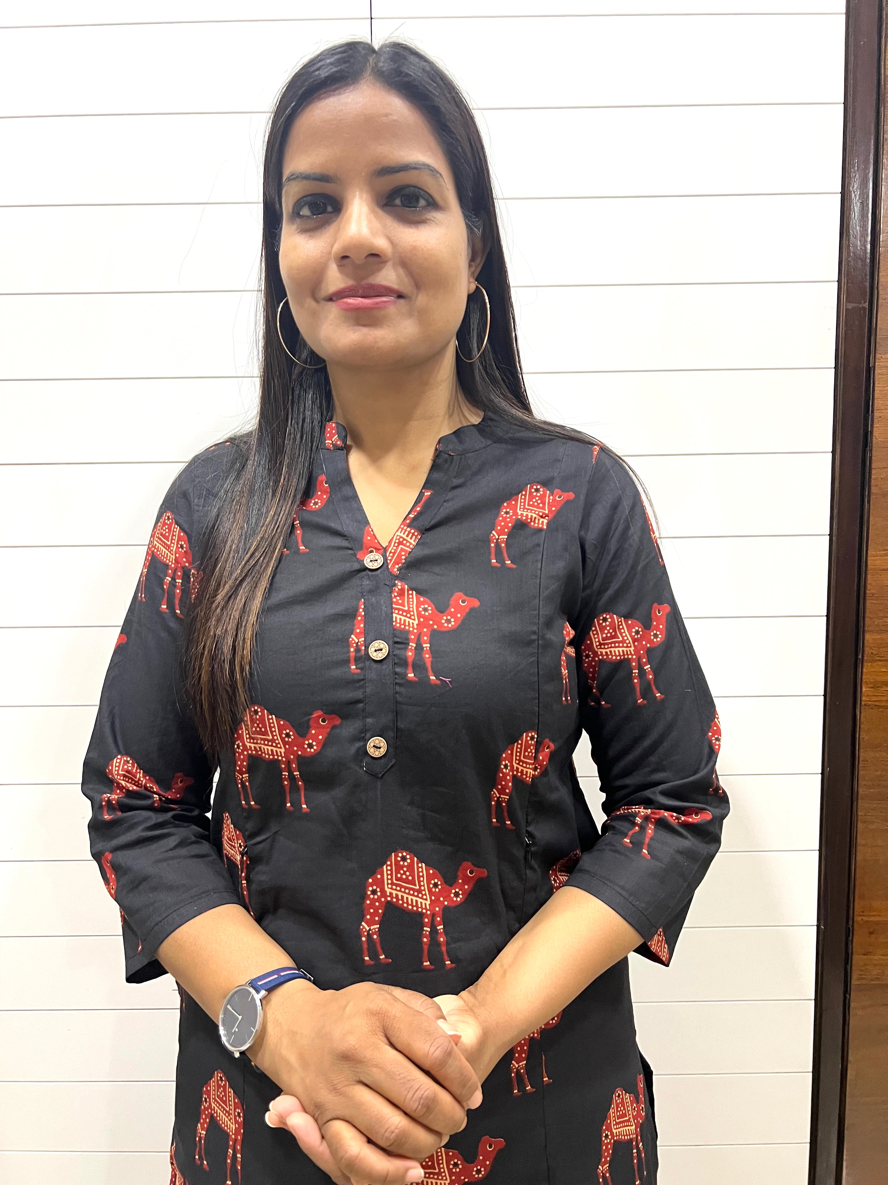 Mumzhug Black Color Pure Cotton Jaipuri Print Feeding Kurta with Side Pocket