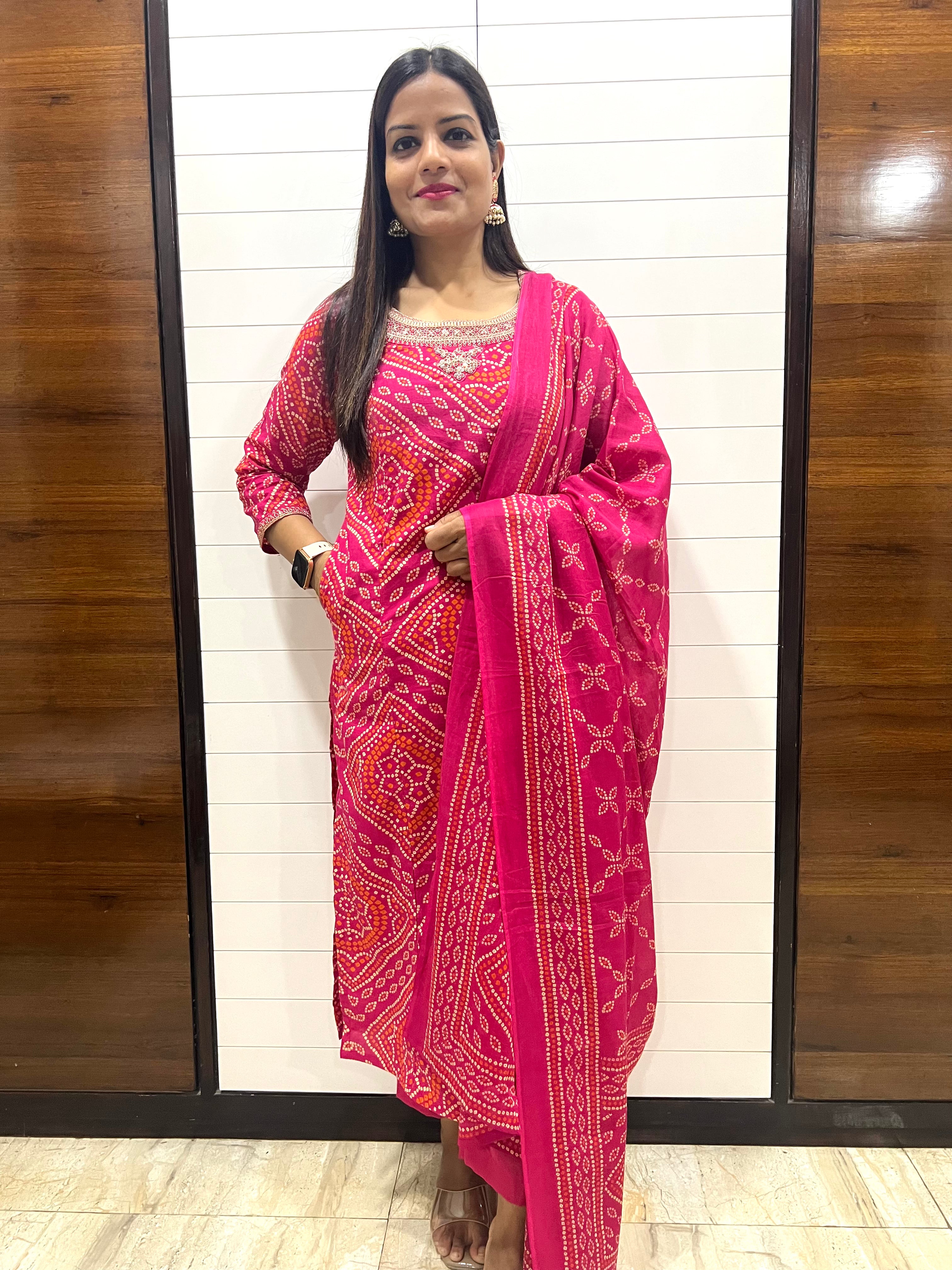 Mumzhug Pure Cotton Bandhej Print Embroidered Kurta Pant and Dupatta Set with Feeding Zipper