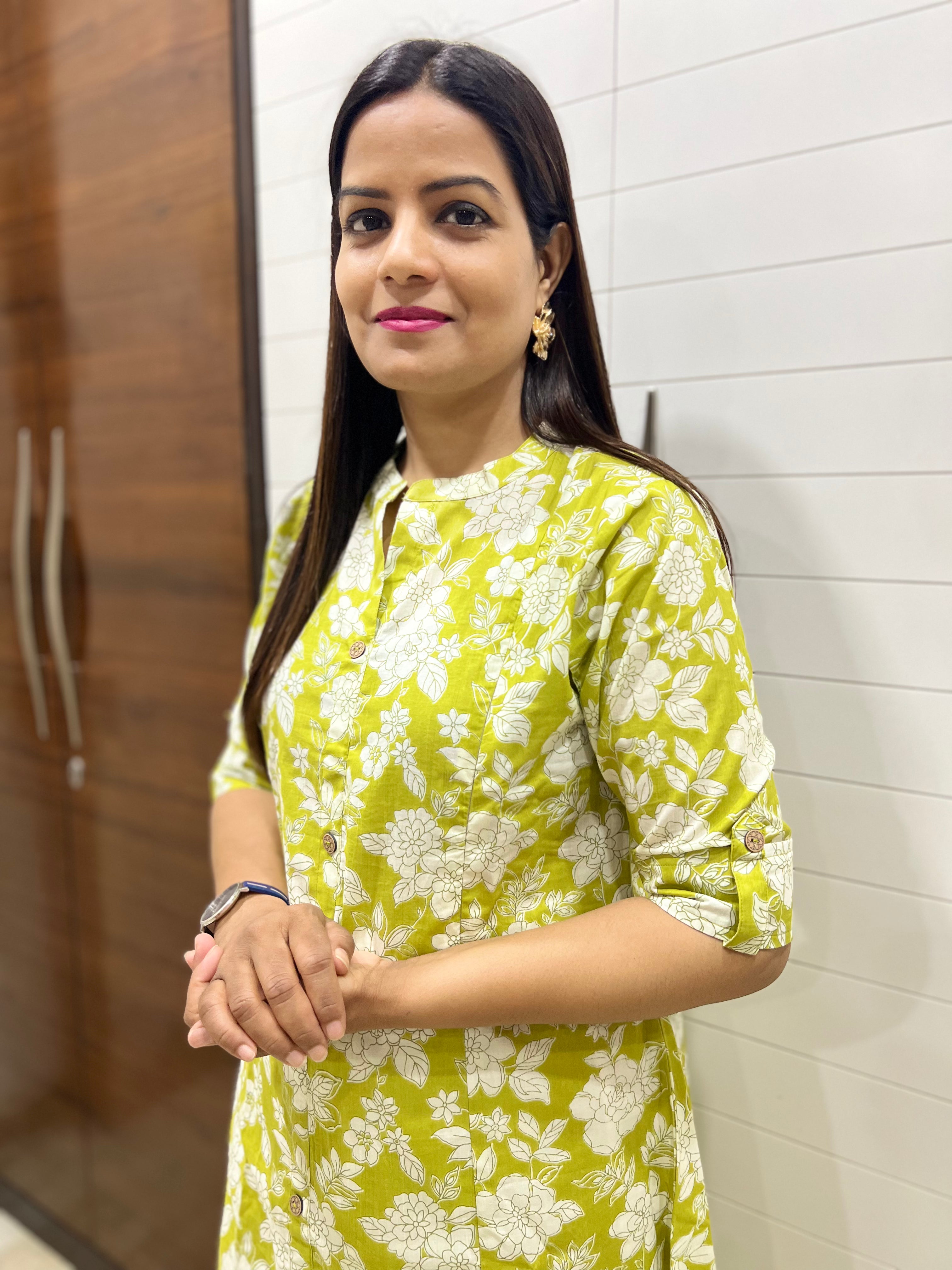 Mumzhug Lime Color Pure Cotton Jaipuri Print Feeding Cord Set with side Pocket