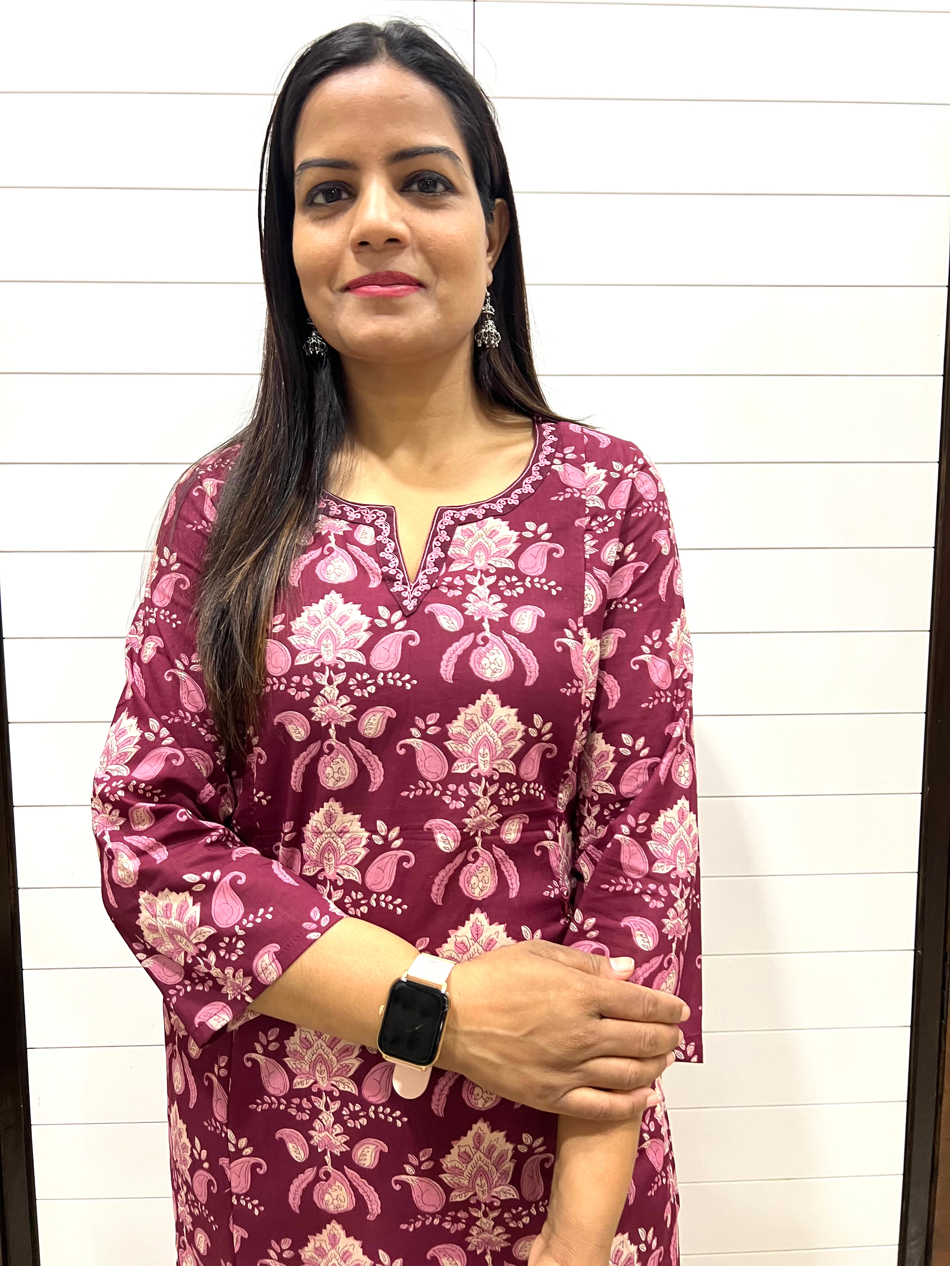 Mumzhug Wine Color  Pure Cotton Jaipuri Floral Print Feeding Kurta with Side Pocket