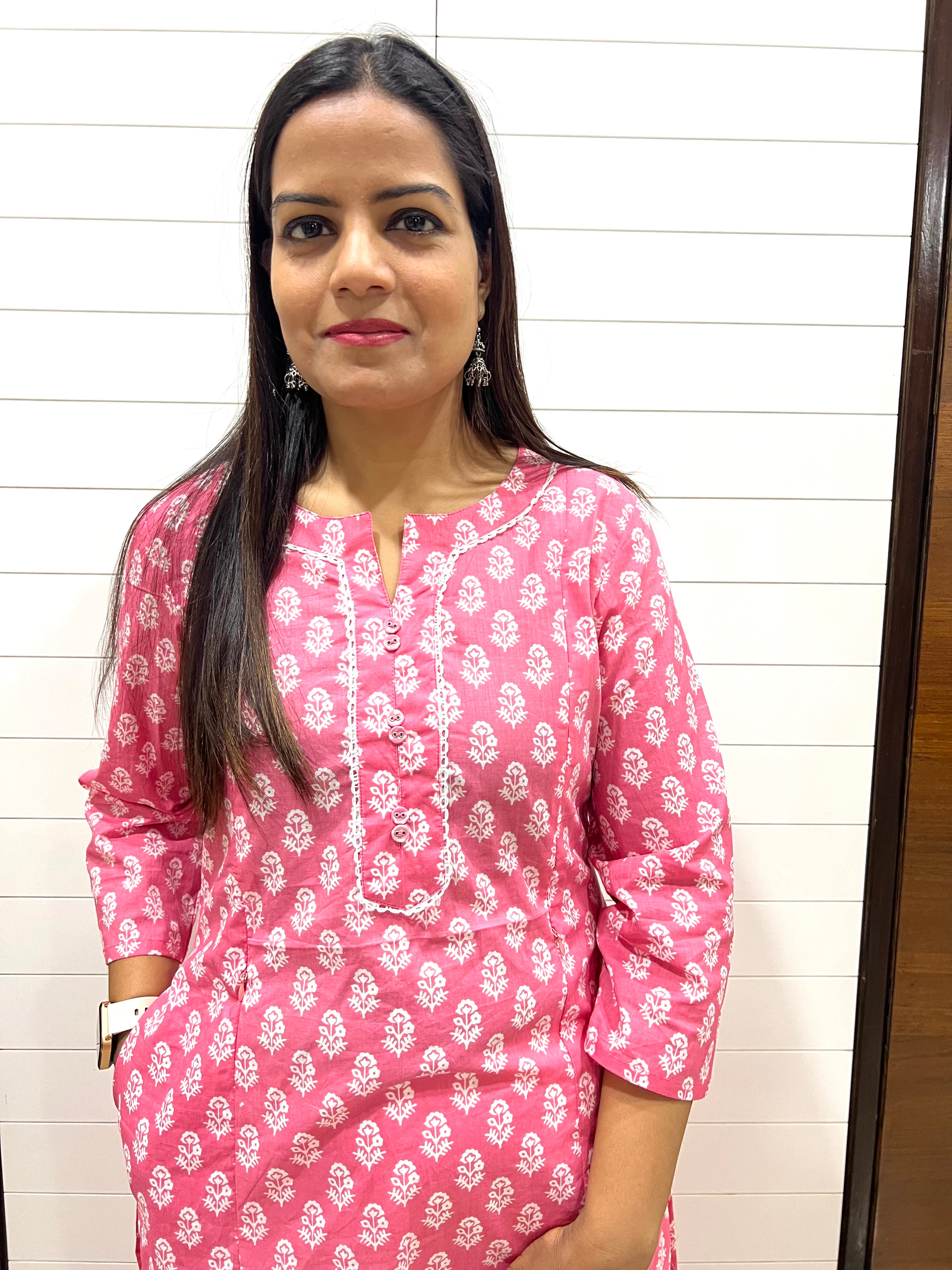 Mumzhug Pink Color Pure Cotton Jaipuri Print Feeding Kurta with Side Pocket