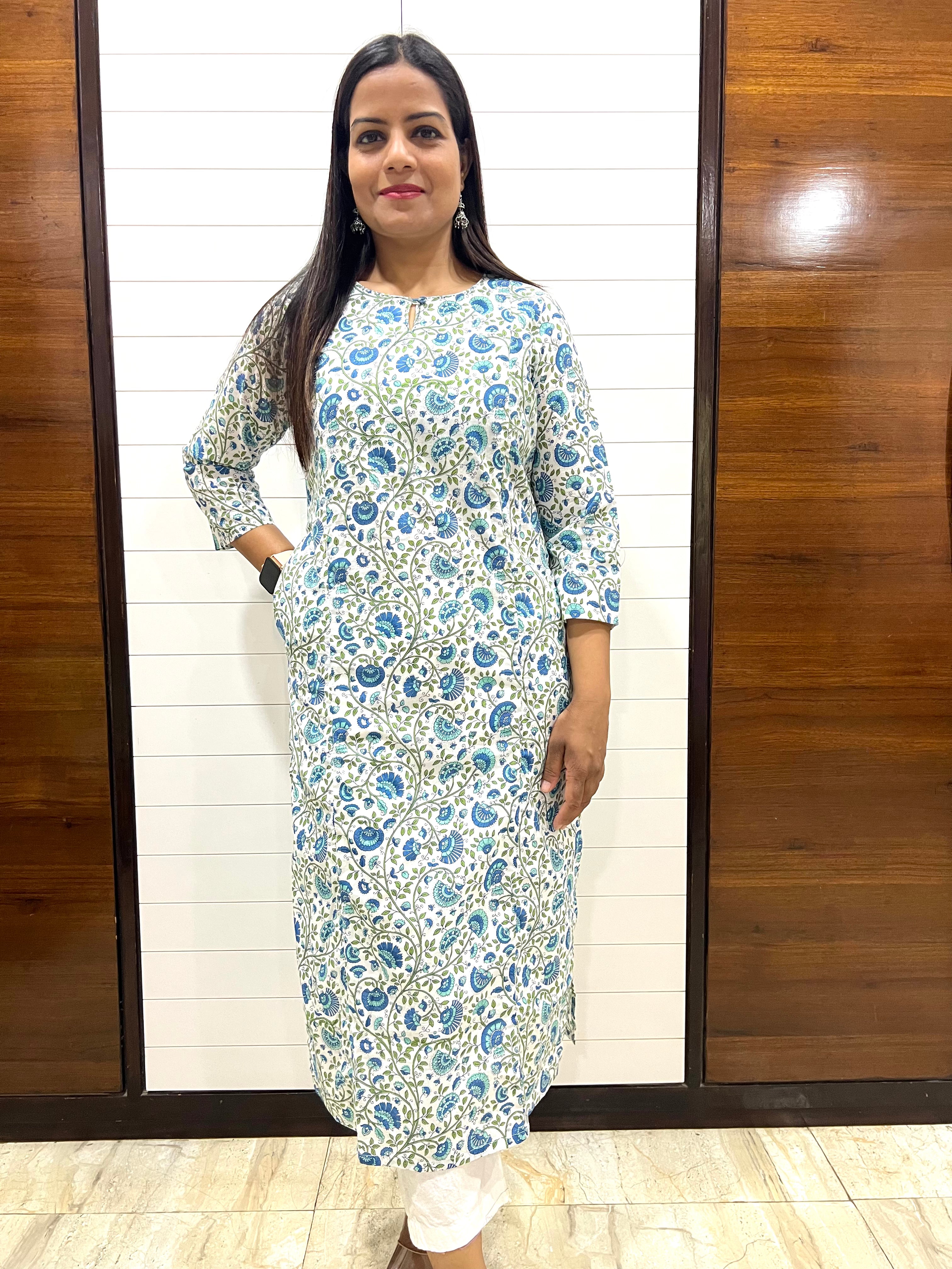 Mumzhug White Color Pure Cotton Jaipuri Print Feeding Kurta with Side Pocket