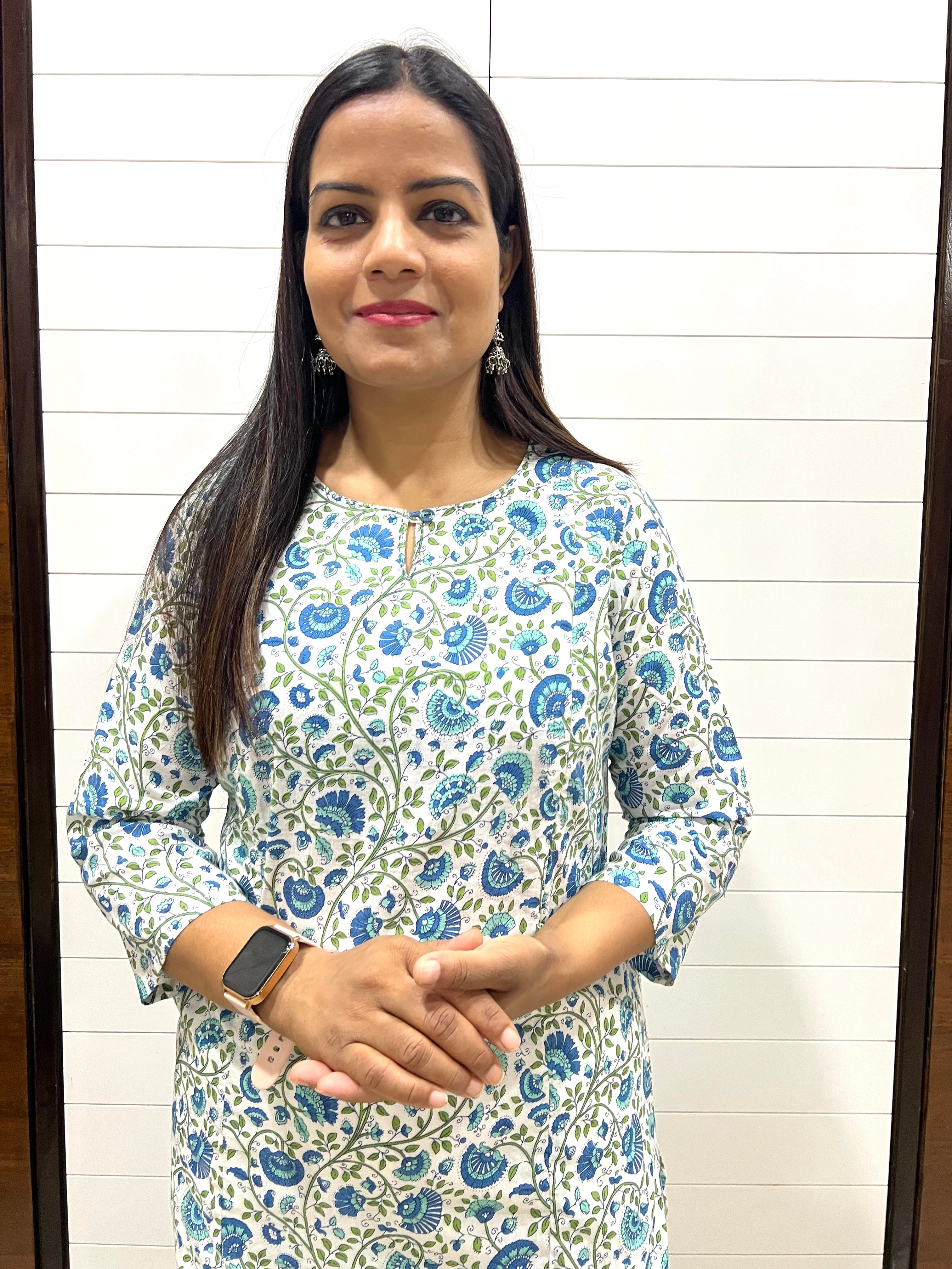 Mumzhug White Color Pure Cotton Jaipuri Print Feeding Kurta with Side Pocket