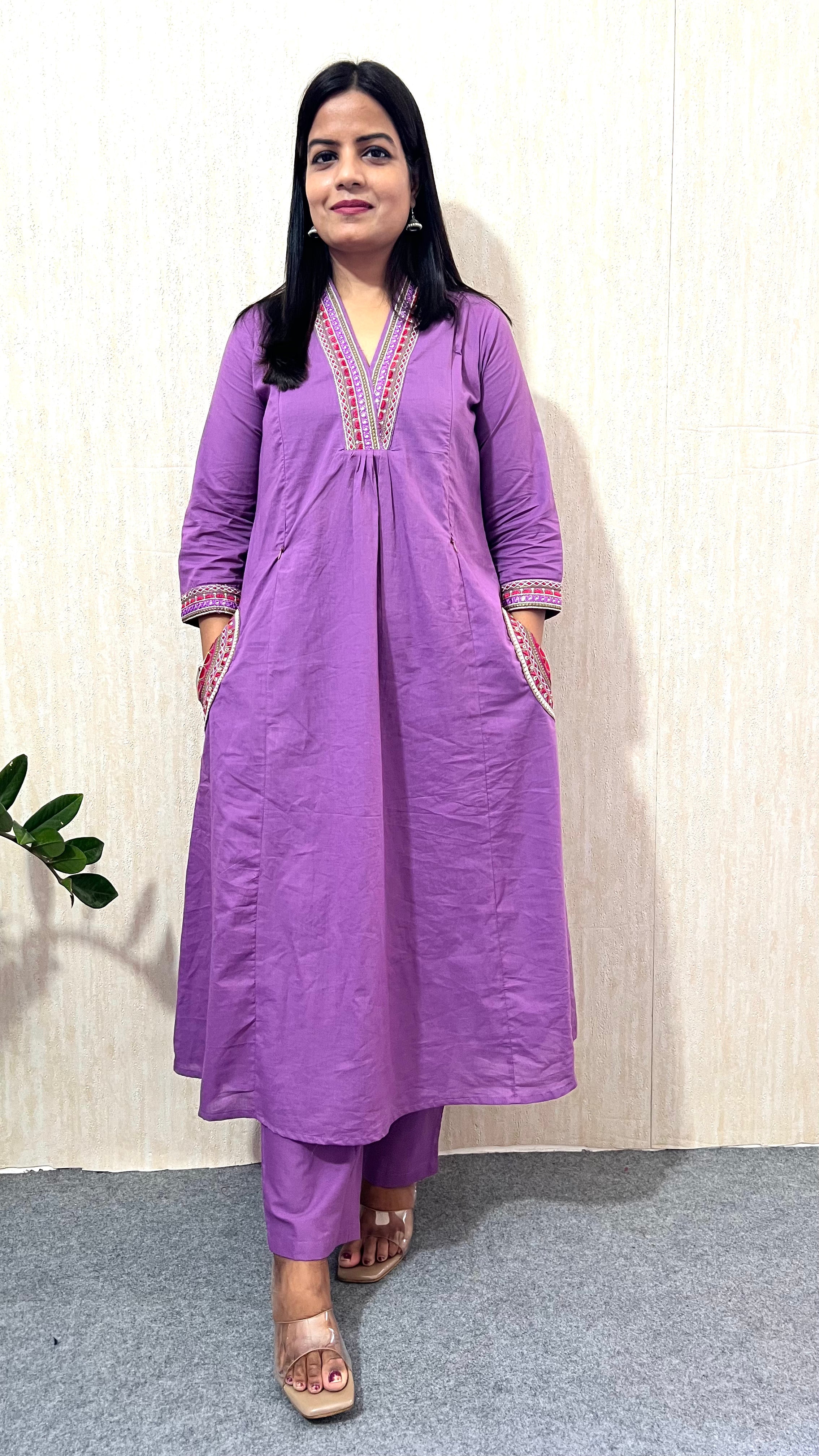 Mumzhug Lavender Pure Cotton Embroidered Feeding & Maternity Kurta Pant with Dupatta Set