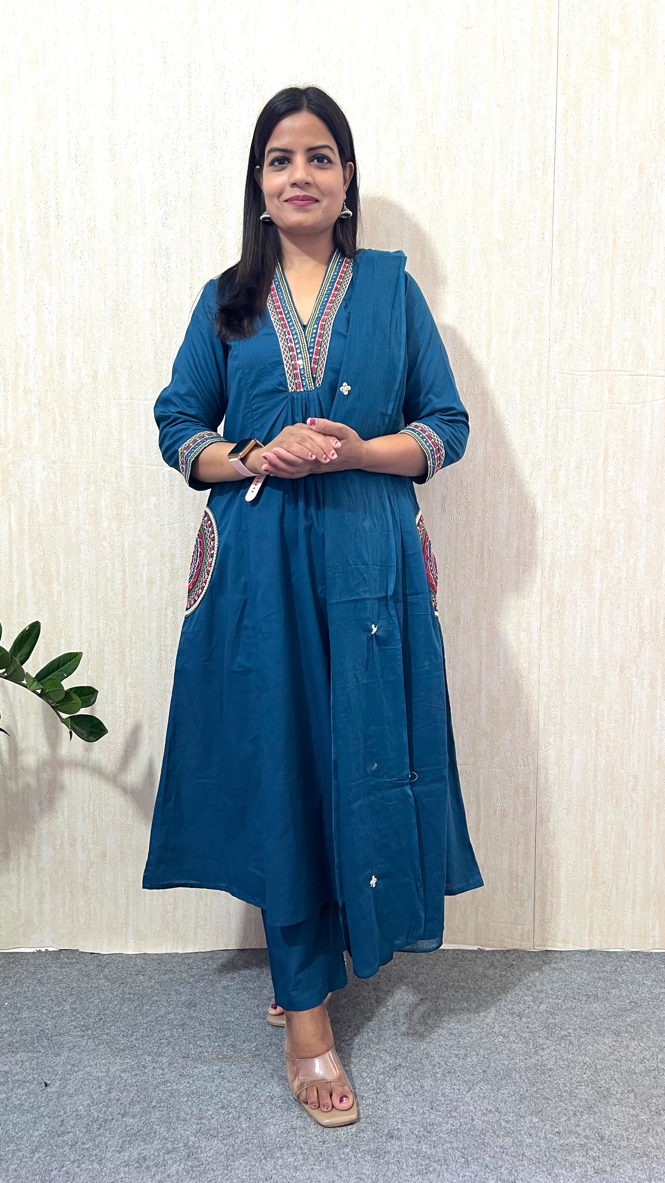 Mumzhug Blue Pure Cotton Embroidered Feeding & Maternity Kurta Pant with Dupatta Set