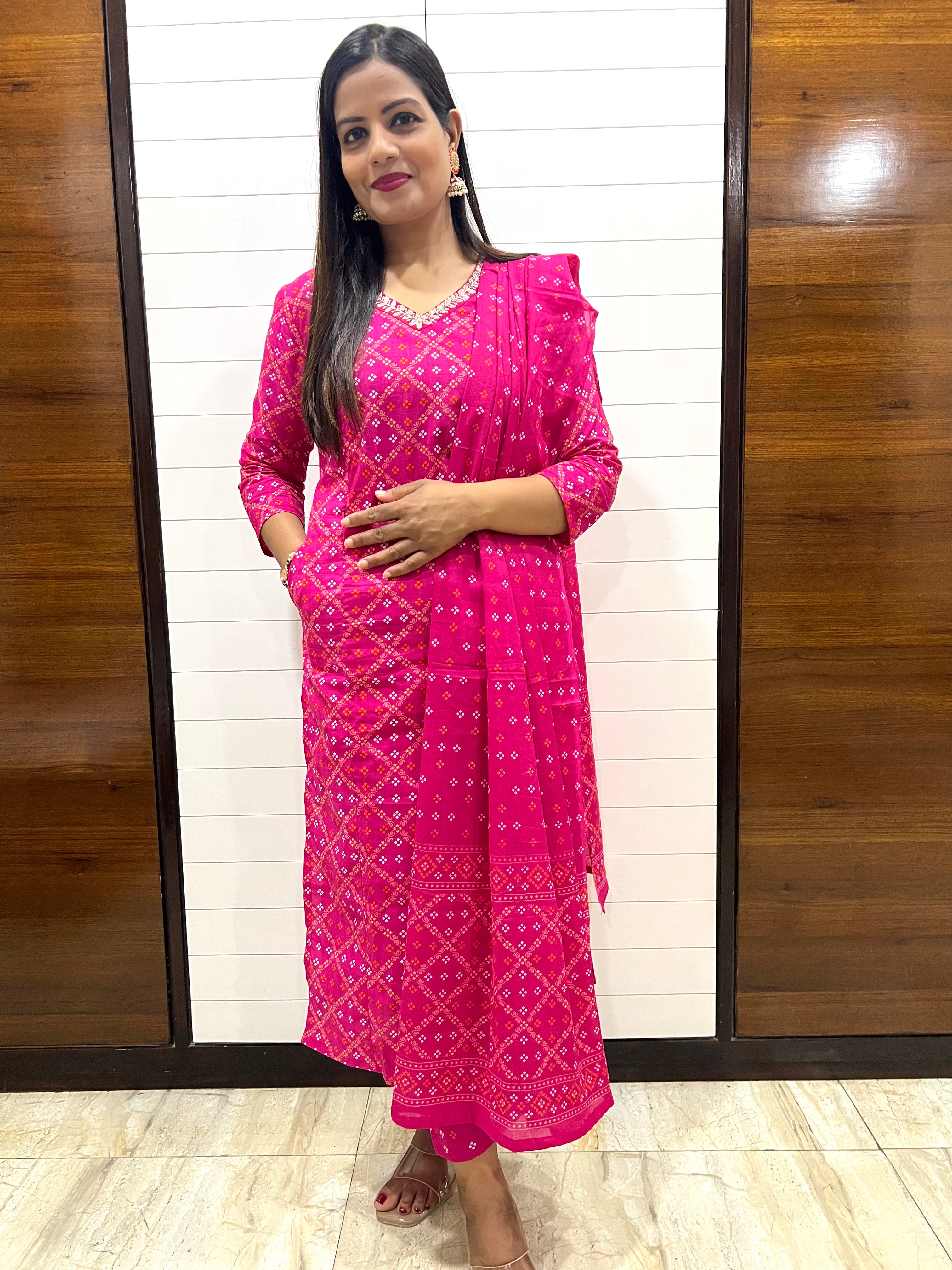 Pure Cotton Fuchsia Colored Feeding Kurta Pant and Dupatta Set