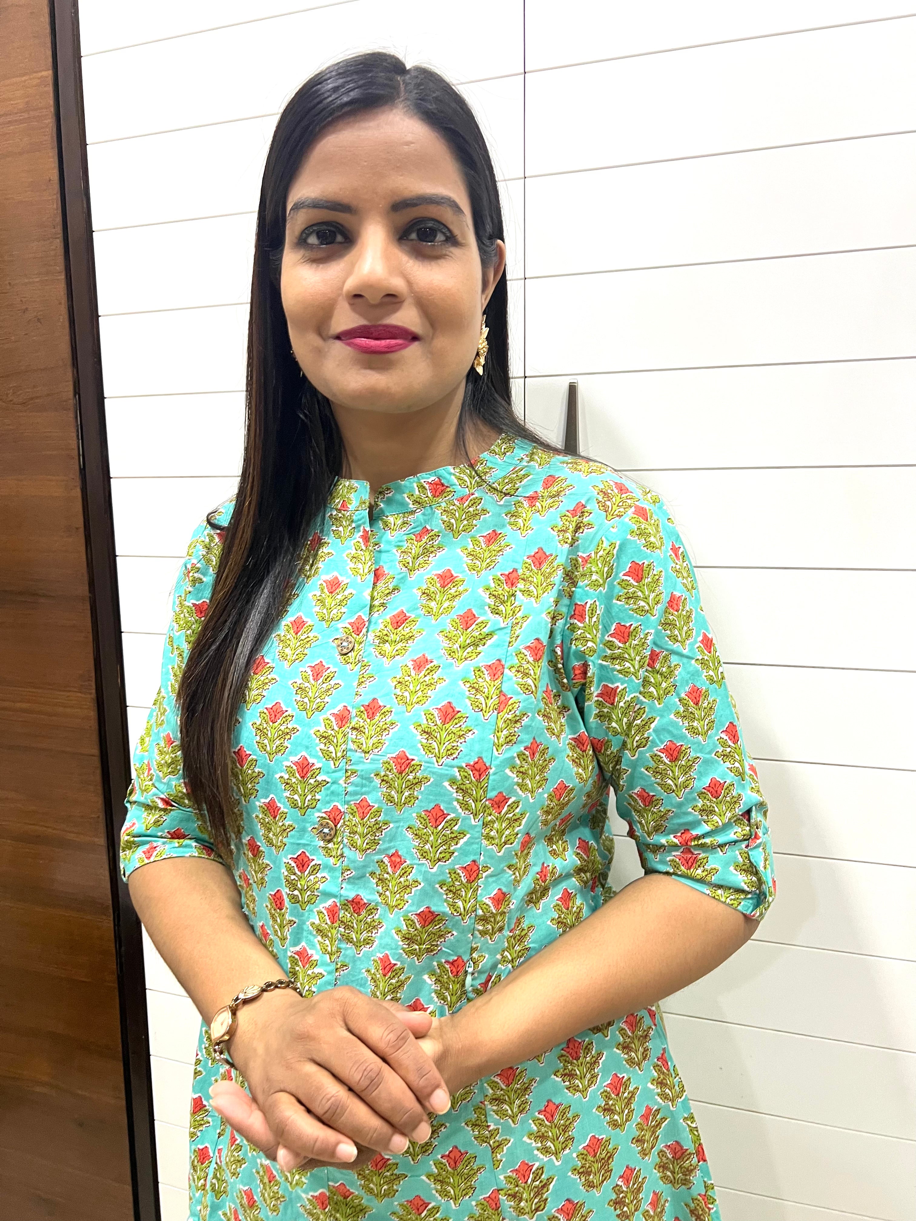 Mumzhug Green Colored Pure Cotton Printed Feeding Coord Set
