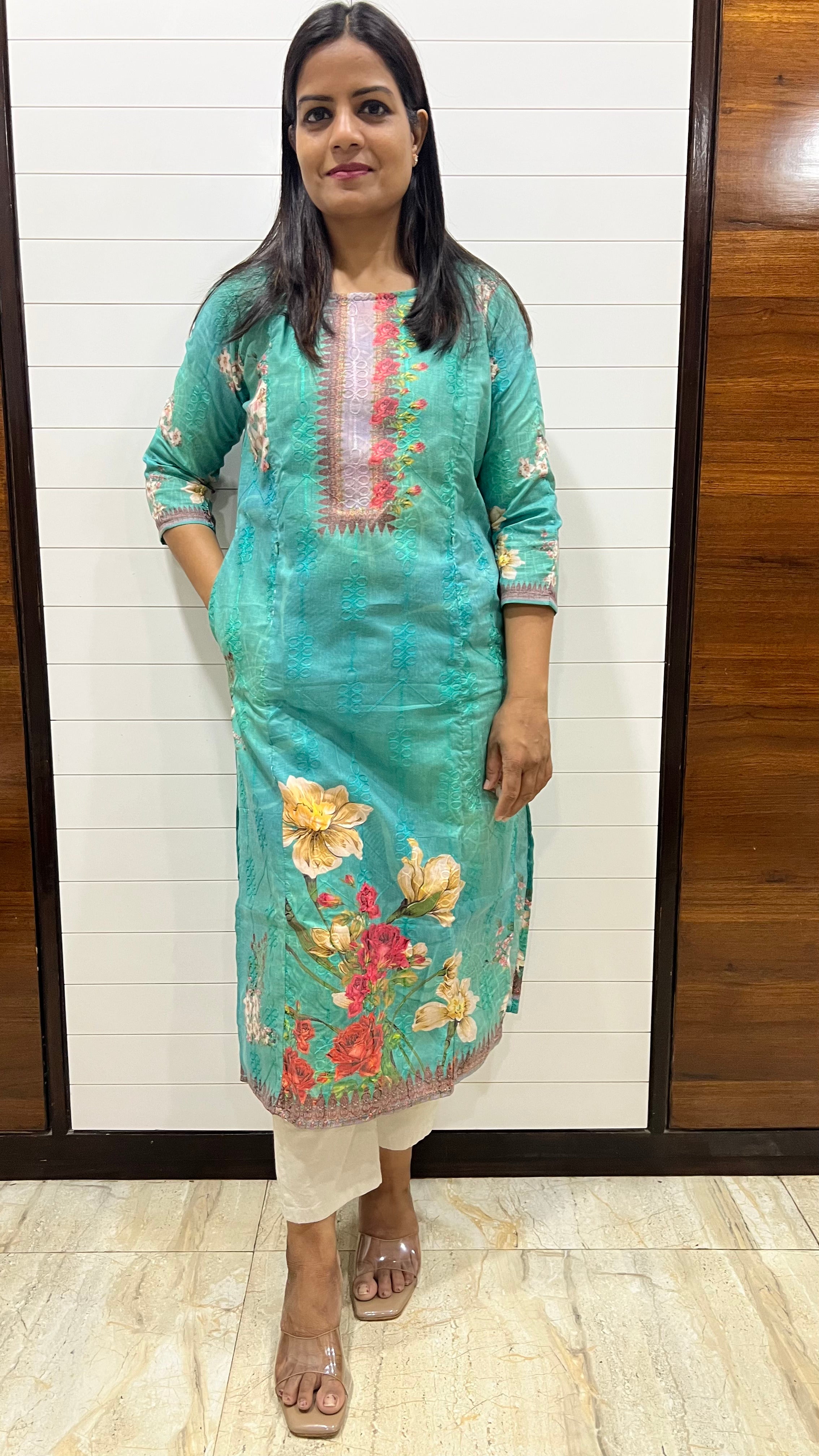 Mumzhug Blend Cotton Rama Green Digital Print Feeding Kurta – Floral Nursing Kurti with Hidden Zippers