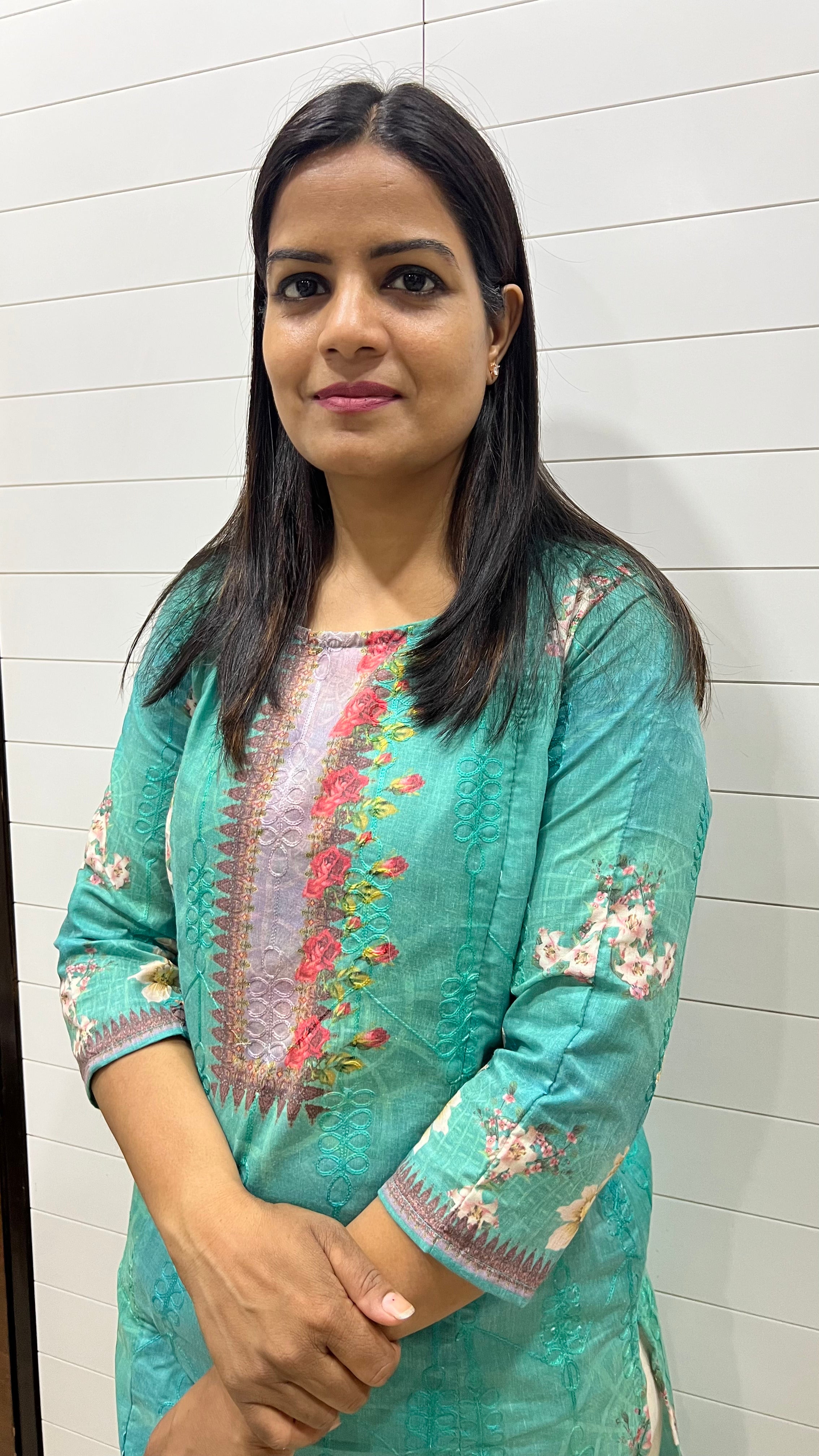 Mumzhug Blend Cotton Rama Green Digital Print Feeding Kurta – Floral Nursing Kurti with Hidden Zippers