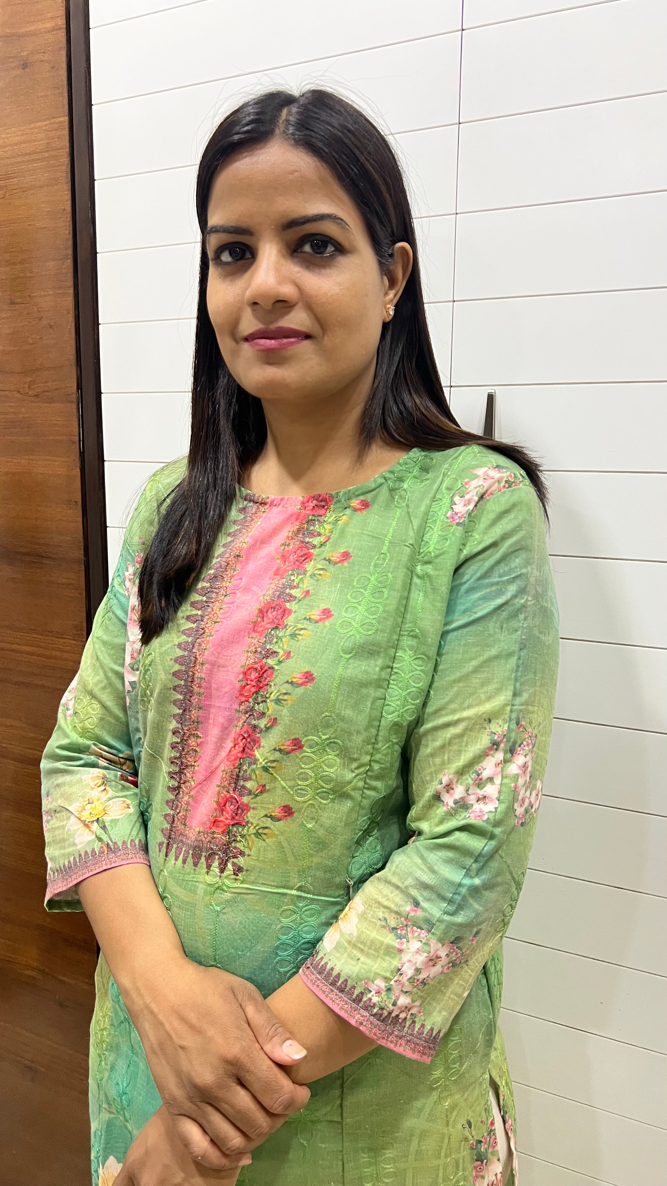 Mumzhug Blend Cotton Pista Green Digital Print Feeding Kurta – Floral Nursing Kurti with Hidden Zippers