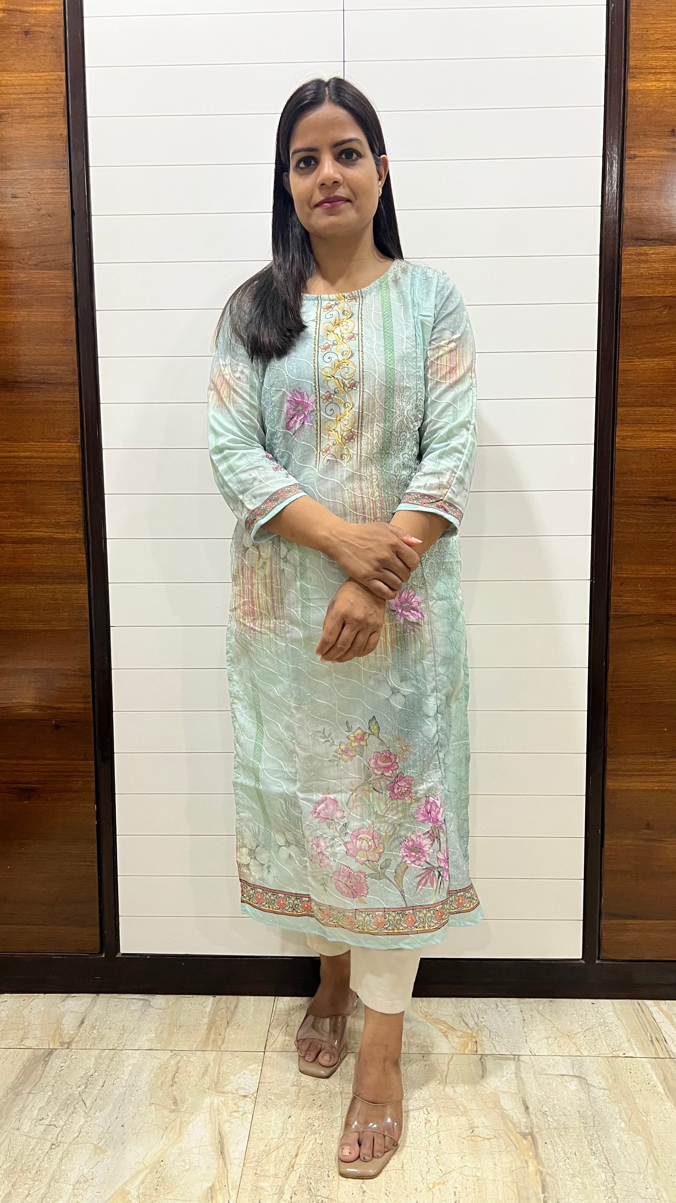Mumzhug Blend Cotton Aqua Digital Print Feeding Kurta – Floral Nursing Kurti with Hidden Zippers