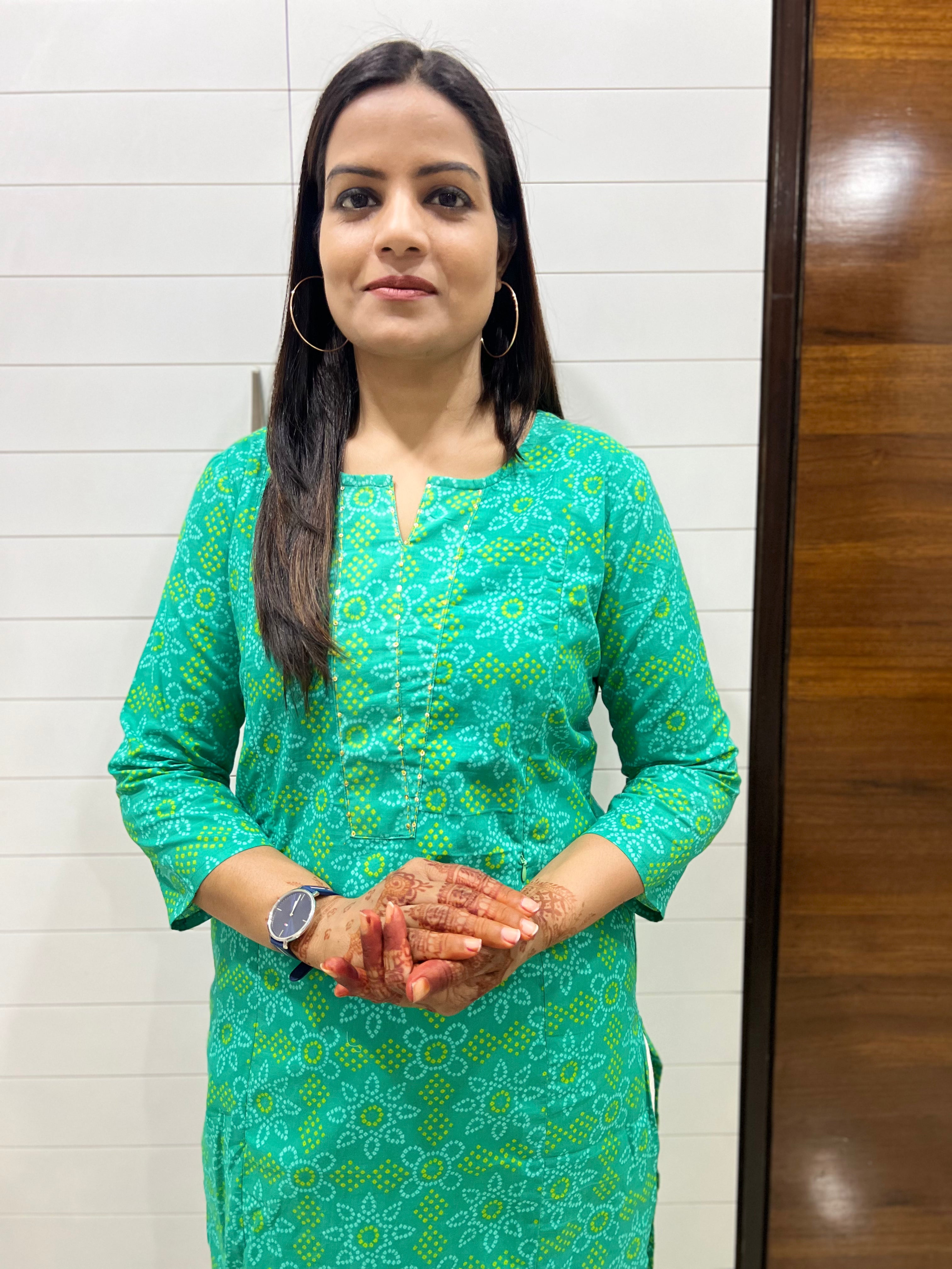Mumzhug Pure Cotton Green Bandhej Print Feeding Kurta