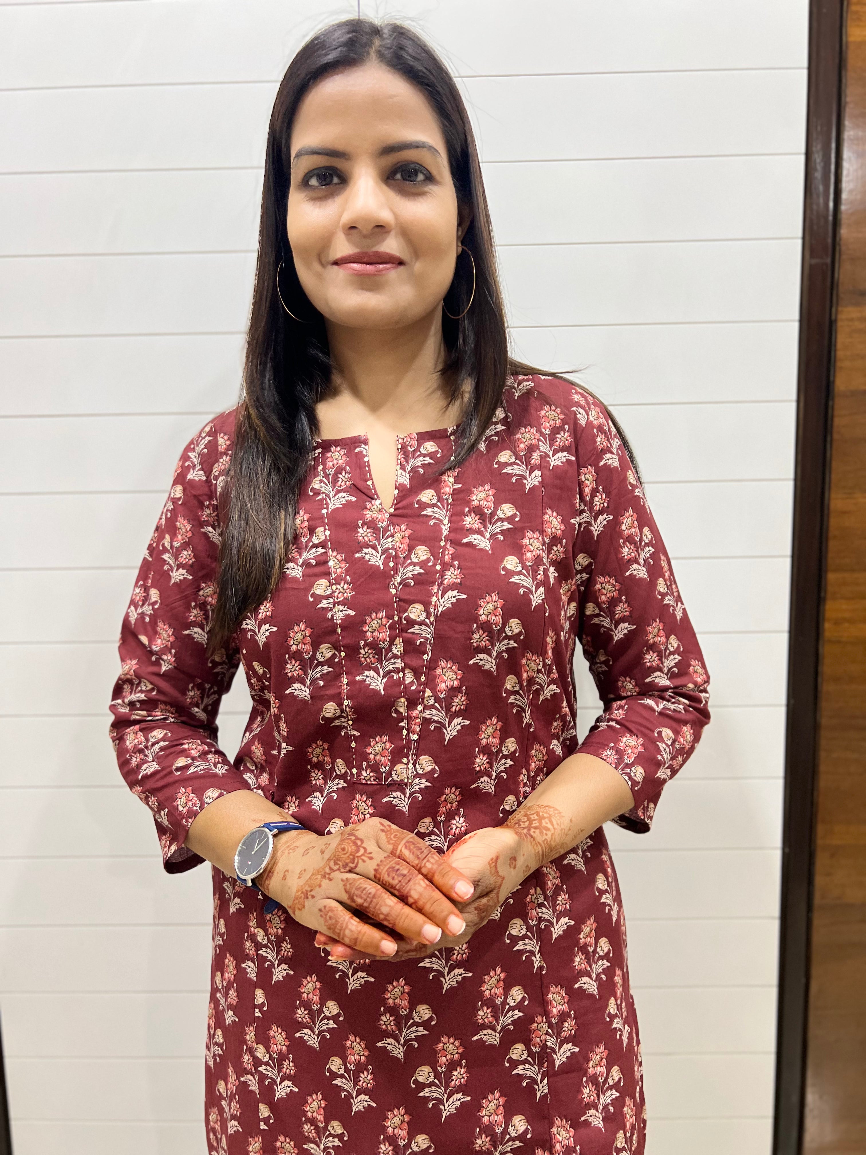 Mumzhug Maroon Colored Printed Cotton Feeding Kurta