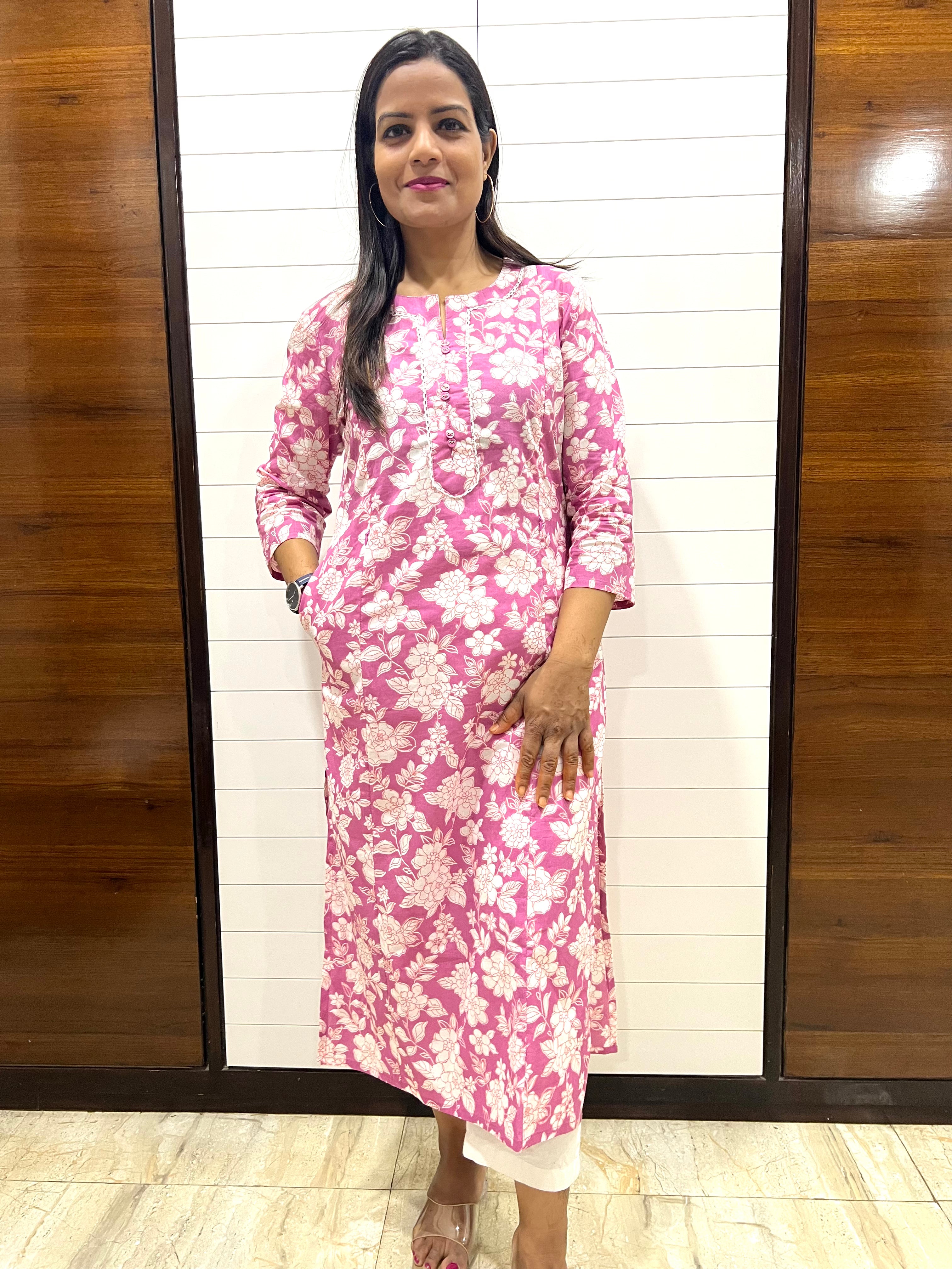 Mumzhug Pure Cotton Lavendar Colored Feeding Kurta