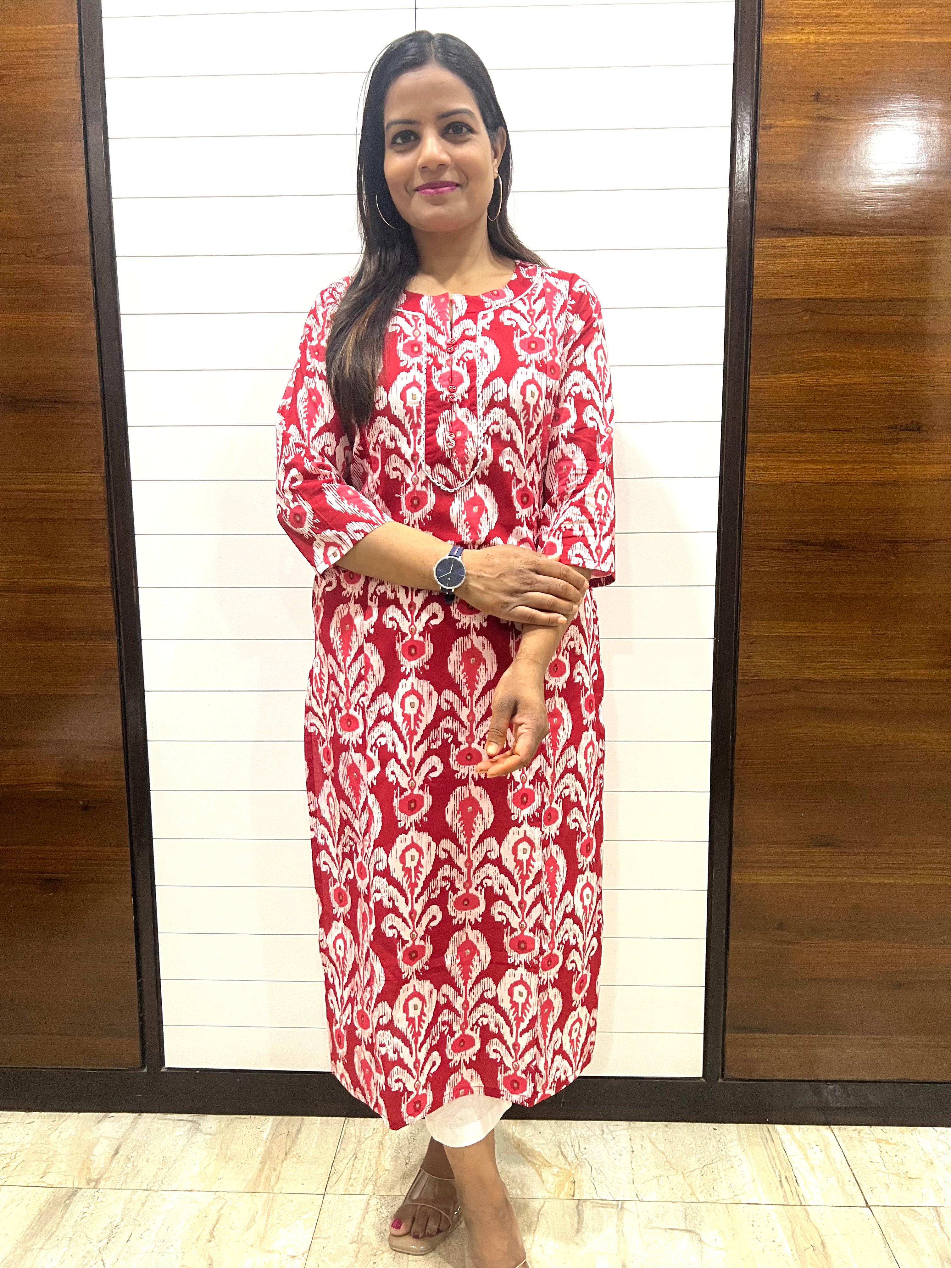 Mumzhug Red Colored Ikkat Print Pure Cotton Feeding Kurta