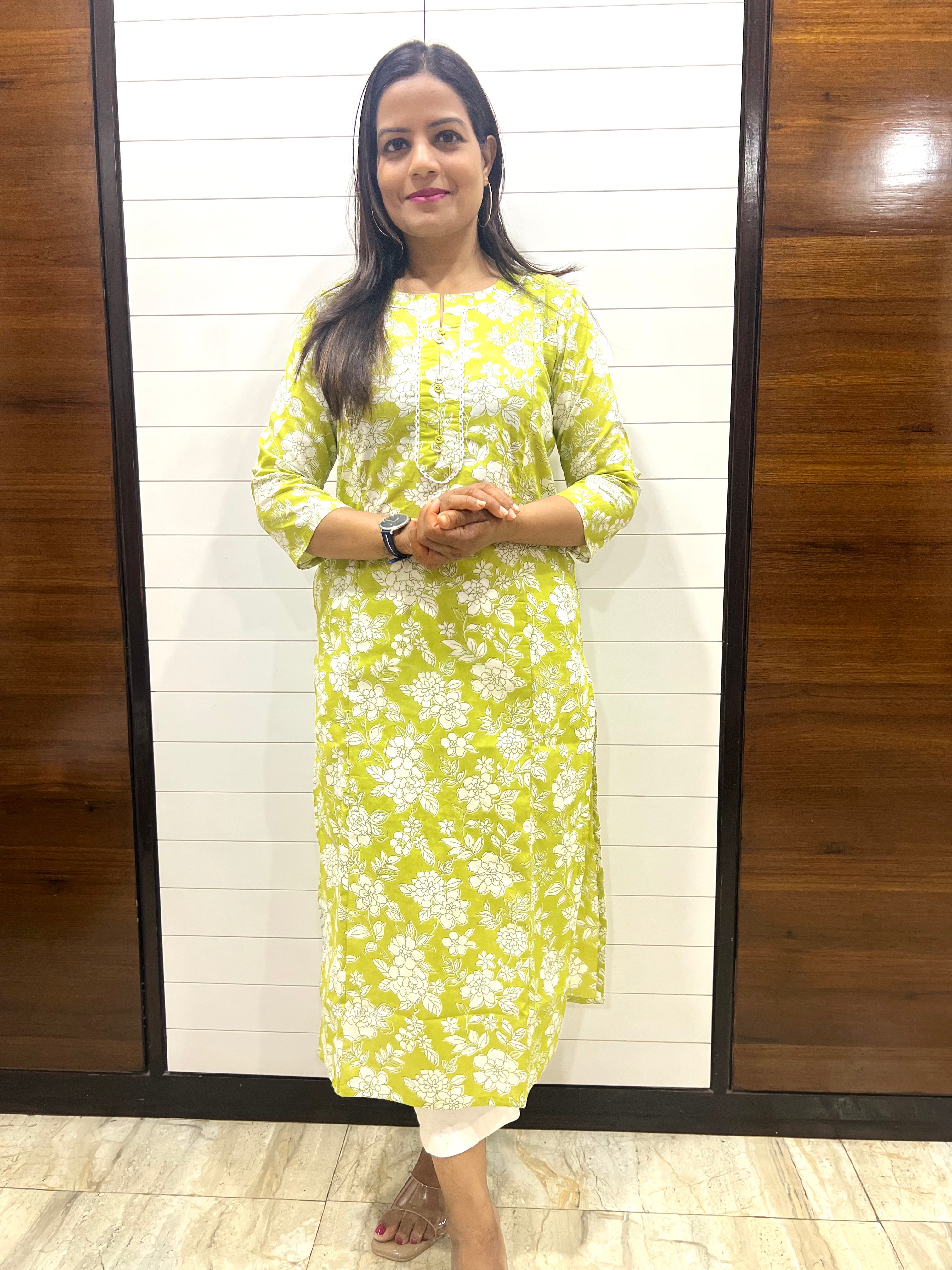 Mumzhug Pista Flowered Print Pure Cotton Feeding Kurta