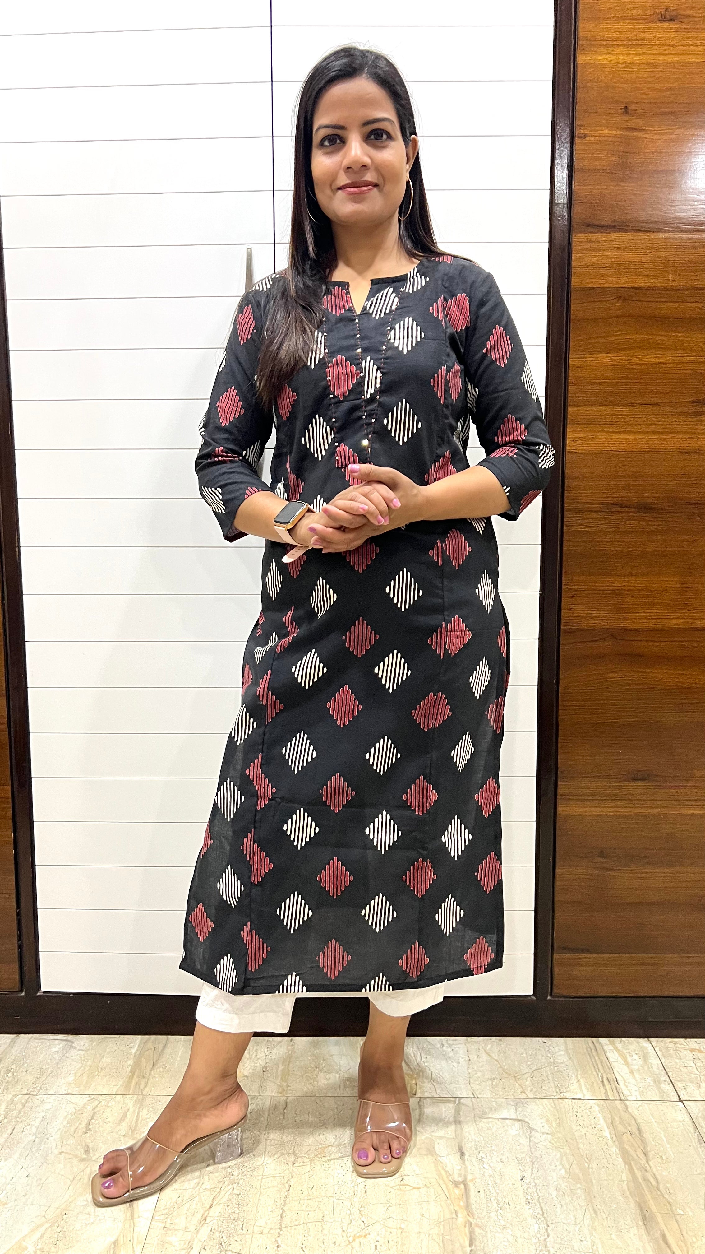 Mumzhug Pure Handblock Cotton Printed Feeding Kurta with Both Sided Feeding Zipper