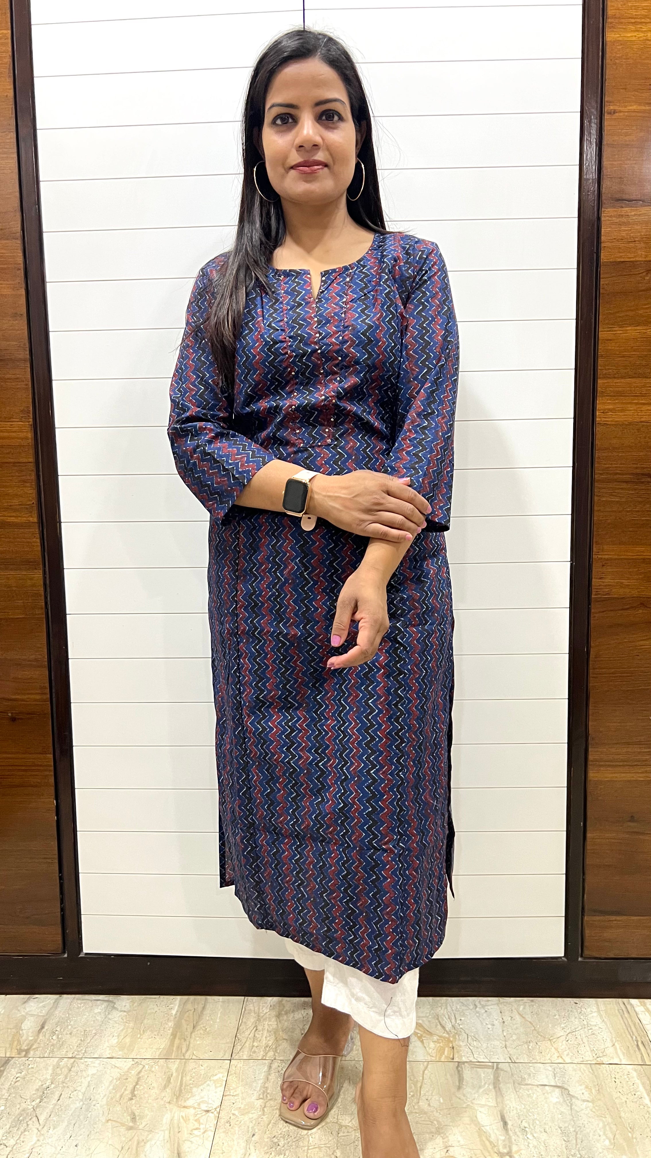 Mumzhug Pure Cotton Navy Blue Colored Printed Feeding Kurta