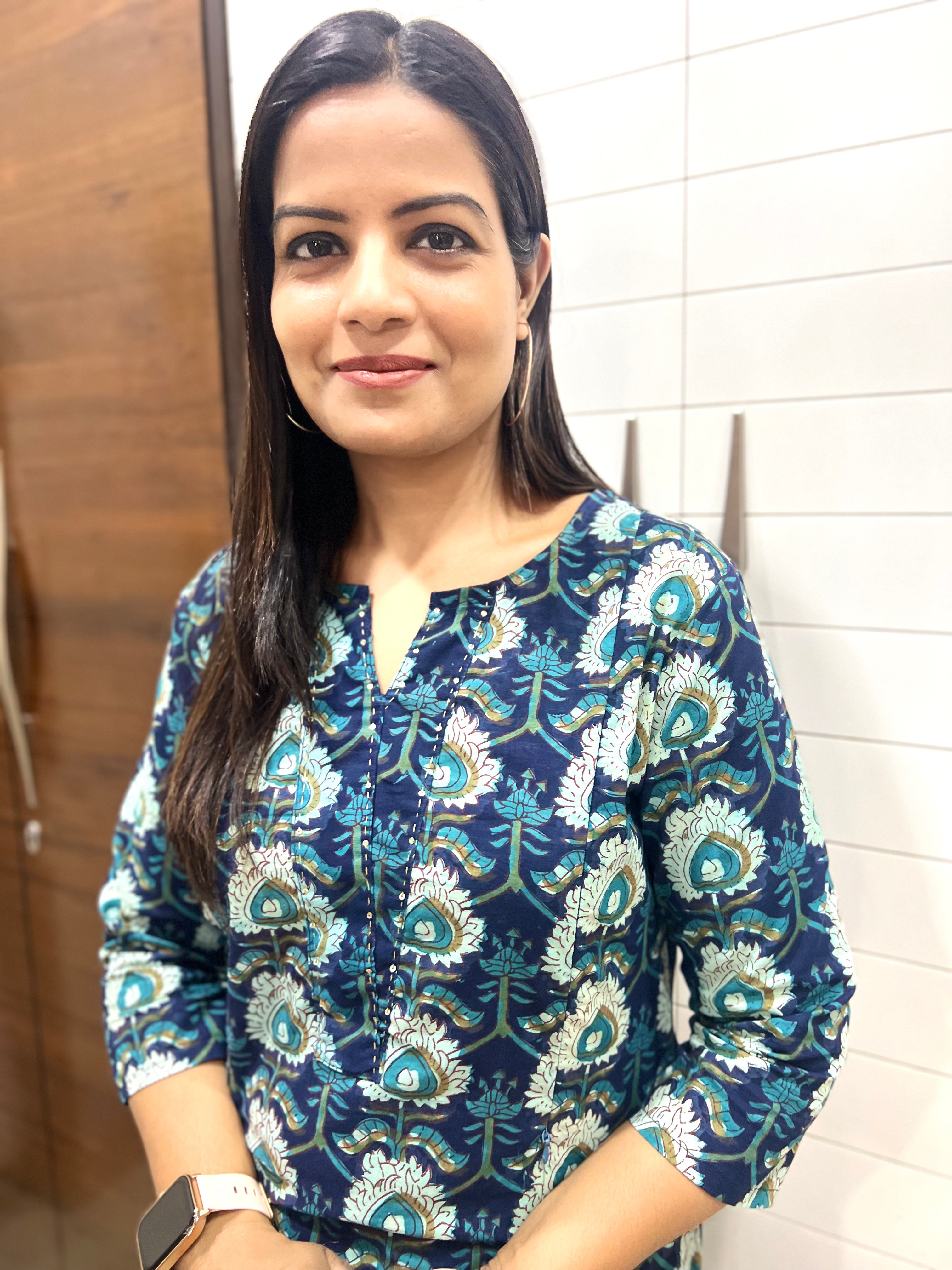 Mumzhug Pure Handblock Cotton Printed Feeding Kurta with Both Sided Feeding Zipper