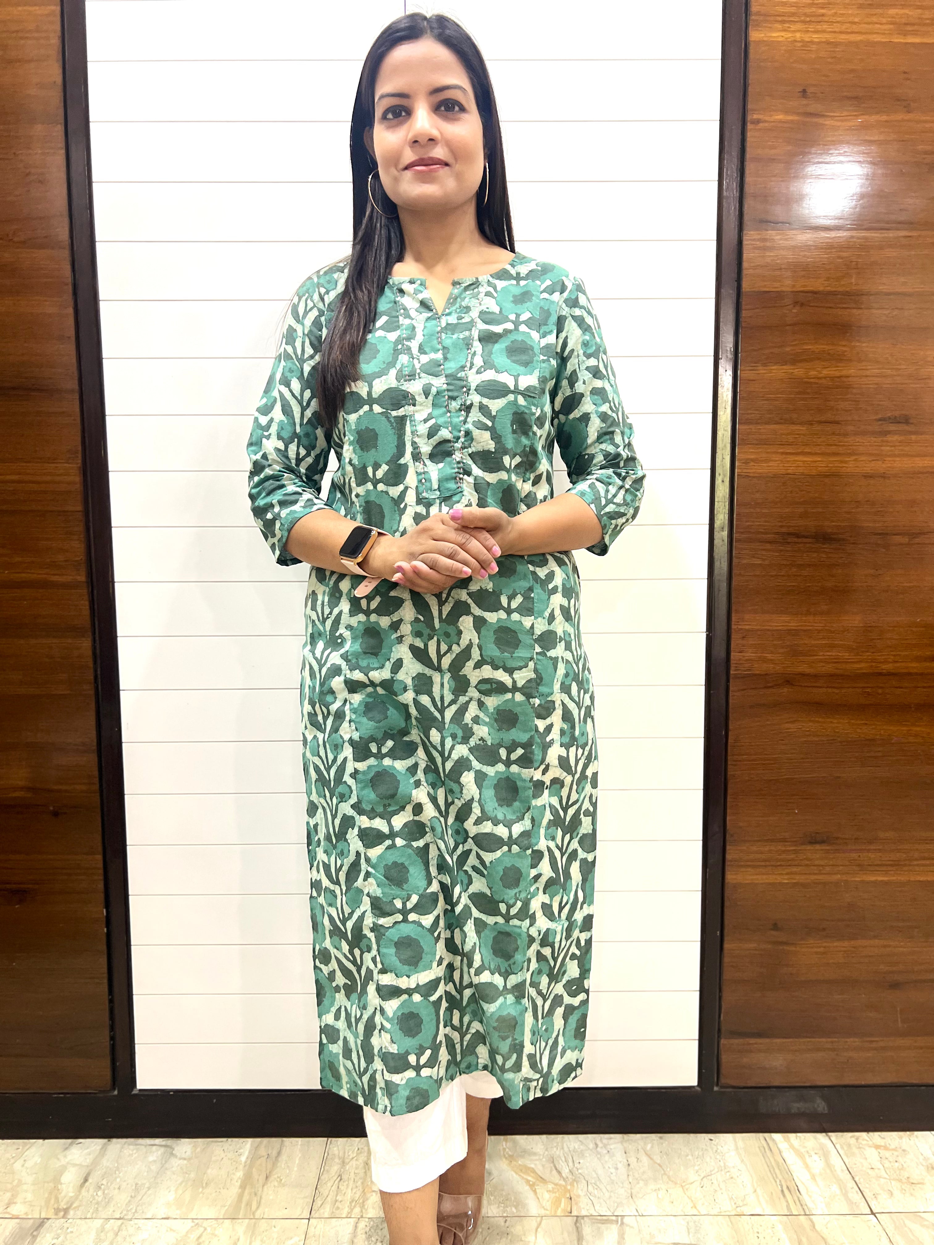 Mumzhug Pure Handblock Cotton Printed Feeding Kurta with Both Sided Feeding Zipper