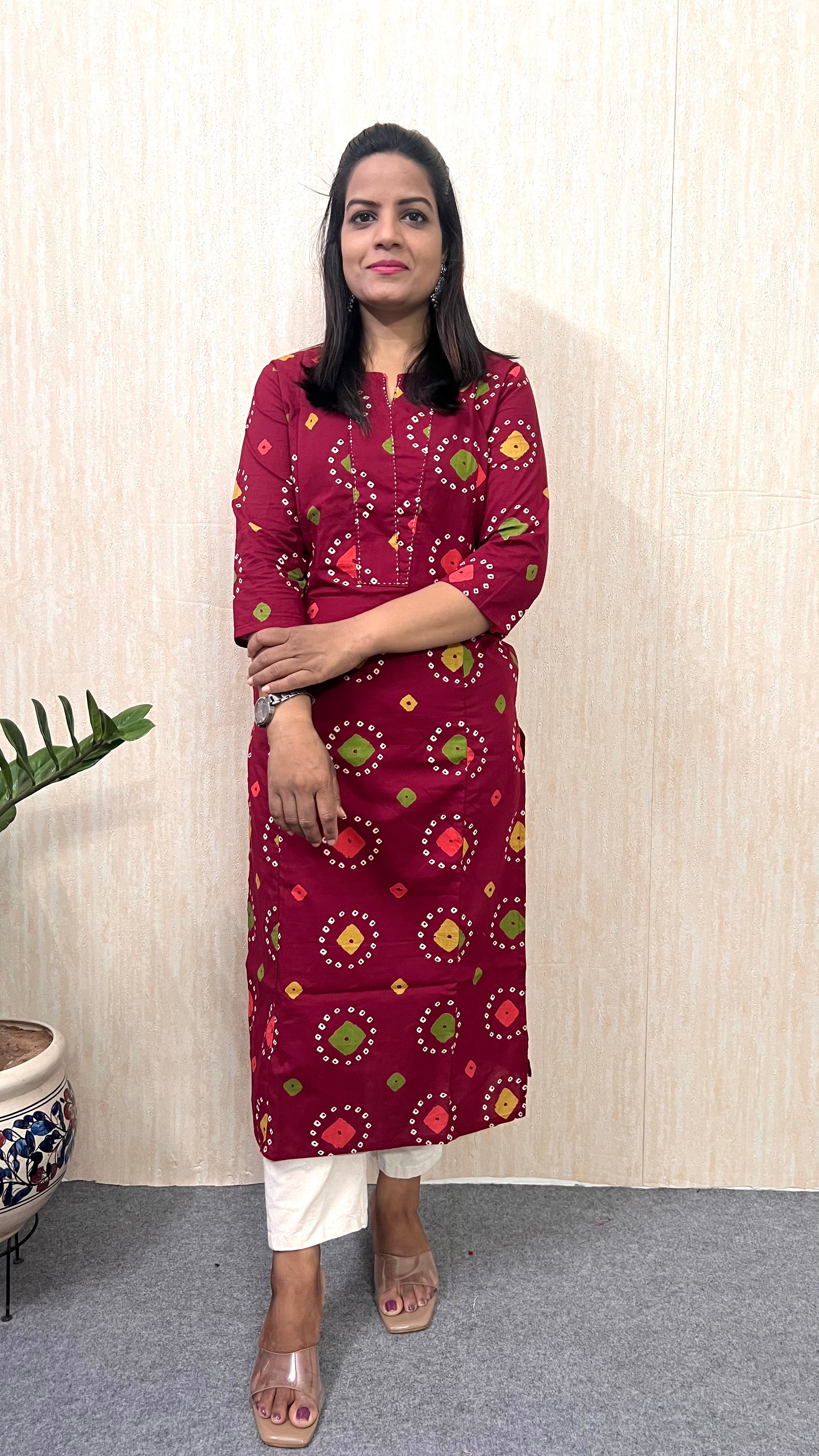 Mumzhug Maroon Batik Bloom – Pure Cotton Feeding Kurta-Dispatching starts from 22nd August 2026.