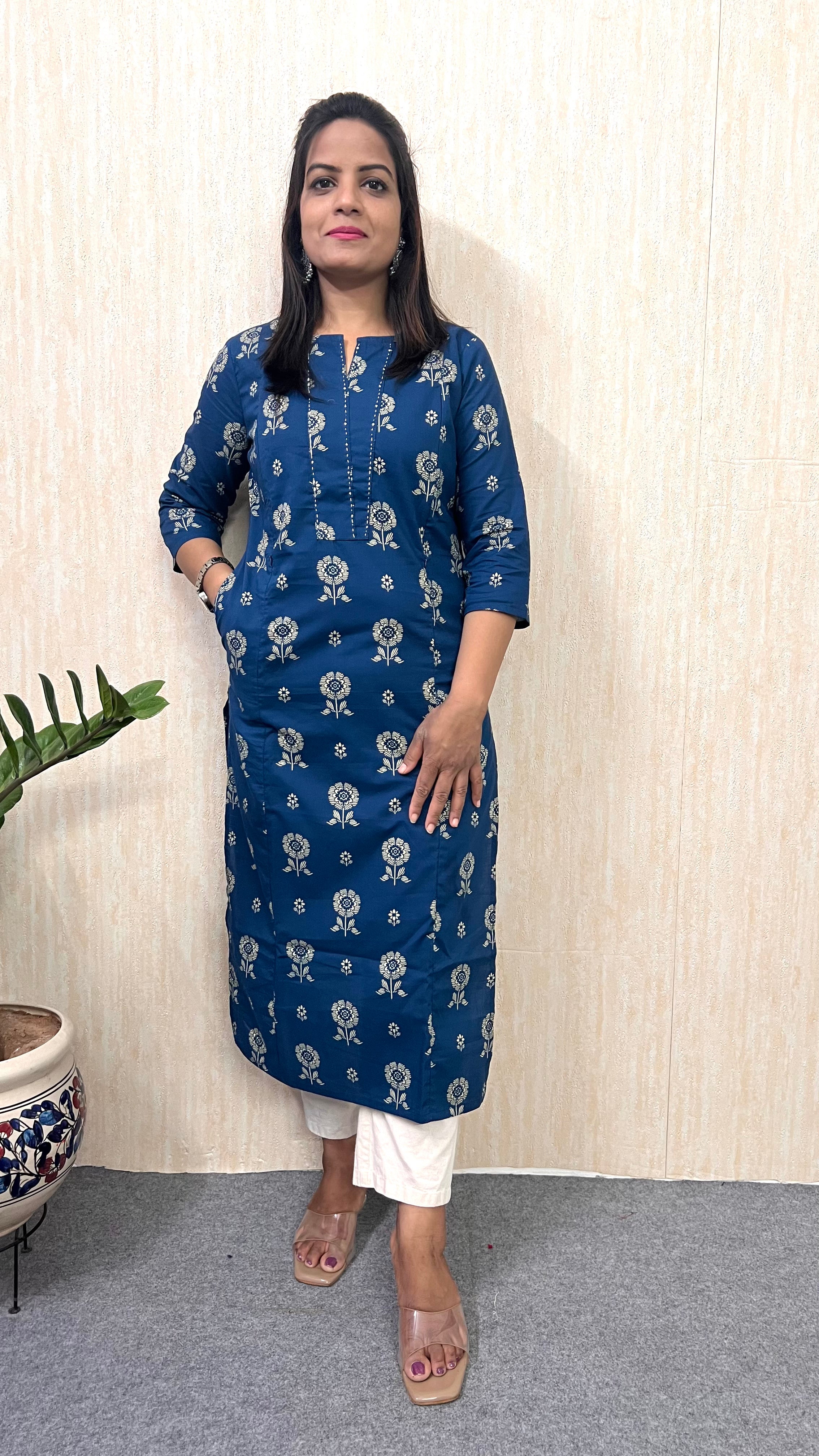 Mumzhug Blue Batik Bloom – Pure Cotton Jaipuri Feeding Kurta-Dispatching starts from 22nd August 2026.