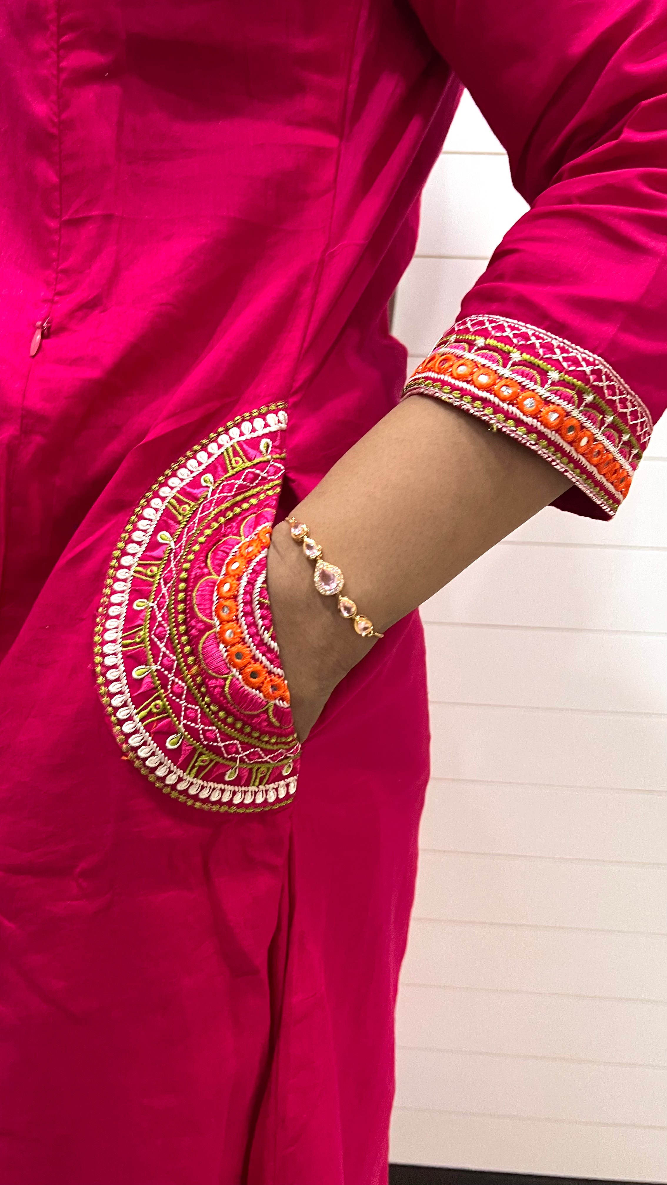 MUMZHUG Pure Cotton Fuchsia Embroidered Feeding & Maternity Kurta Pant with Chiffon Dupatta Set | Soft Nursing Wear | Ready to ship