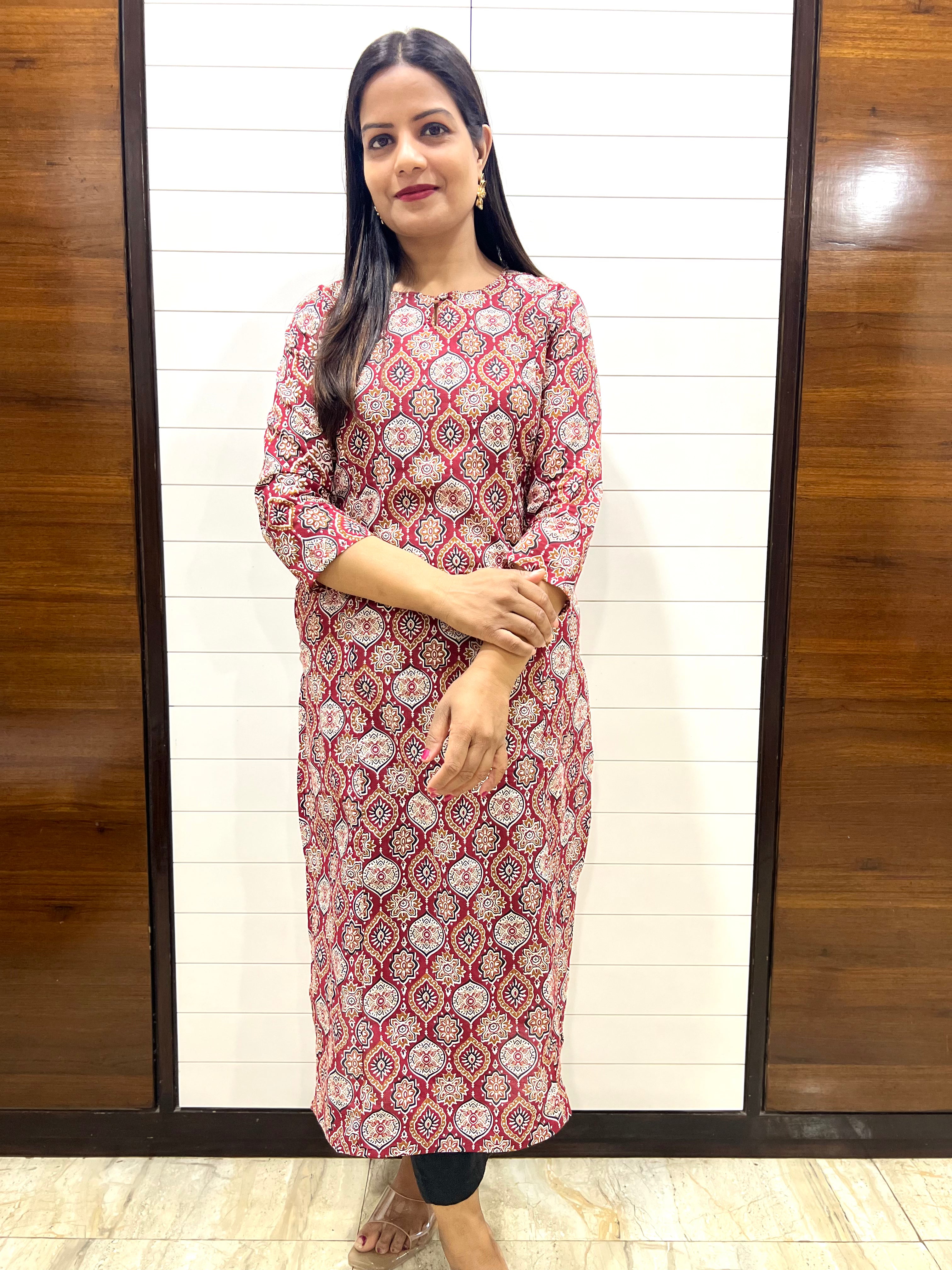 Mumzhug Maroon Jaipuri Print Pure Cotton Feeding Kurta