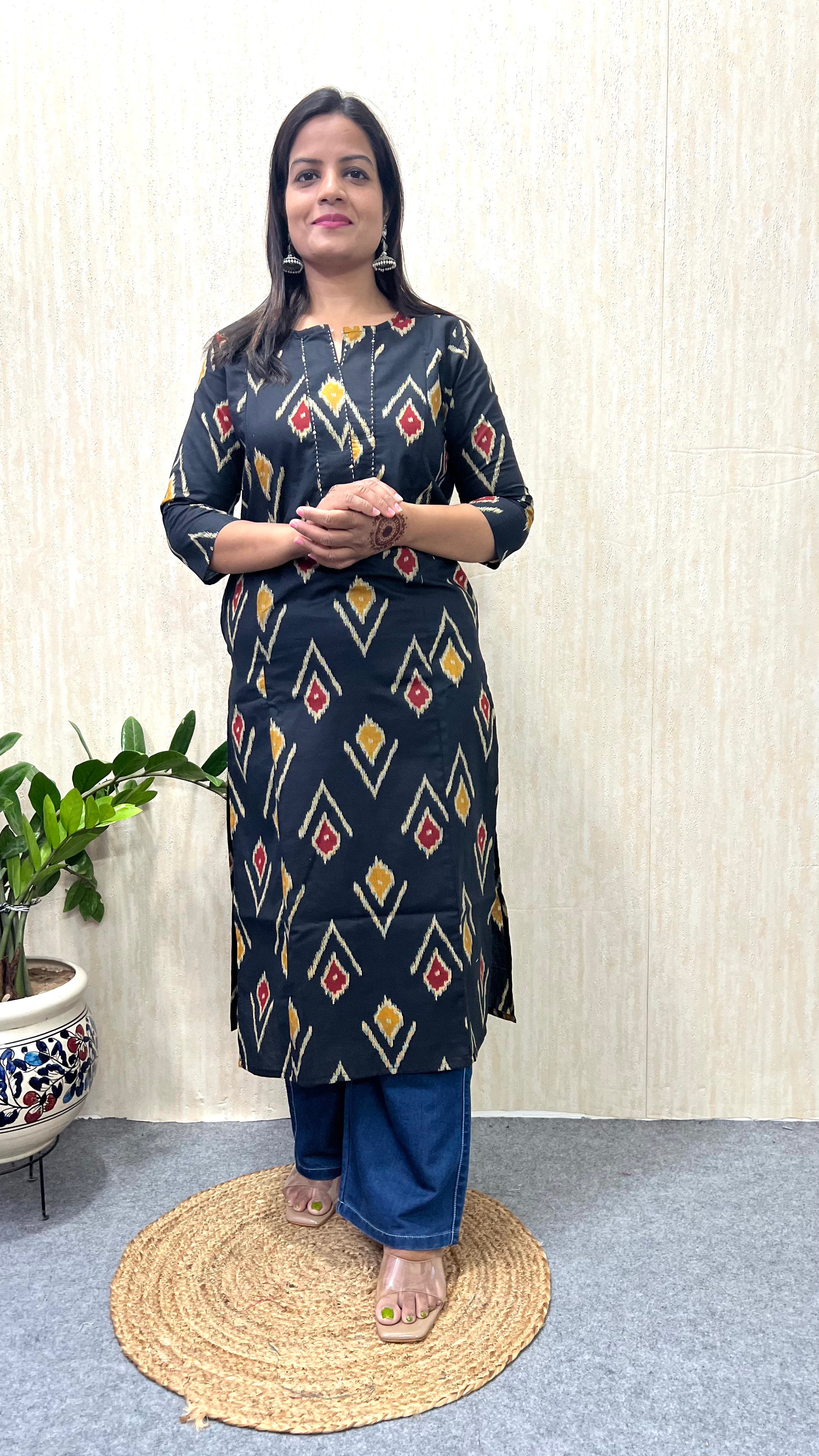 MUMZHUG Pure Cotton Black Ikat Print Feeding Kurta | Nursing Kurta