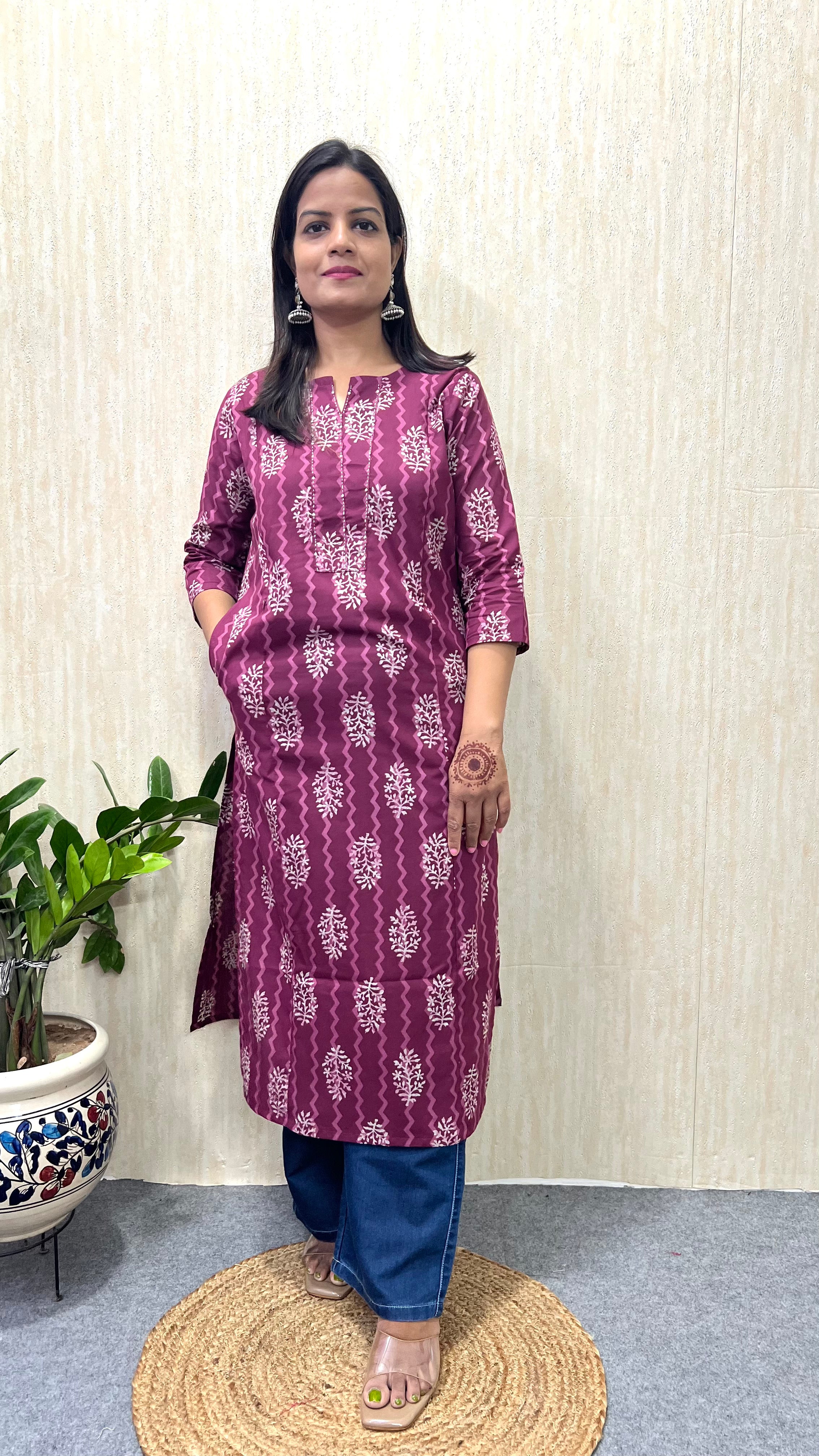 MUMZHUG Pure Cotton Jaipuri Print Feeding Kurta – Wine Booti Nursing Kurta