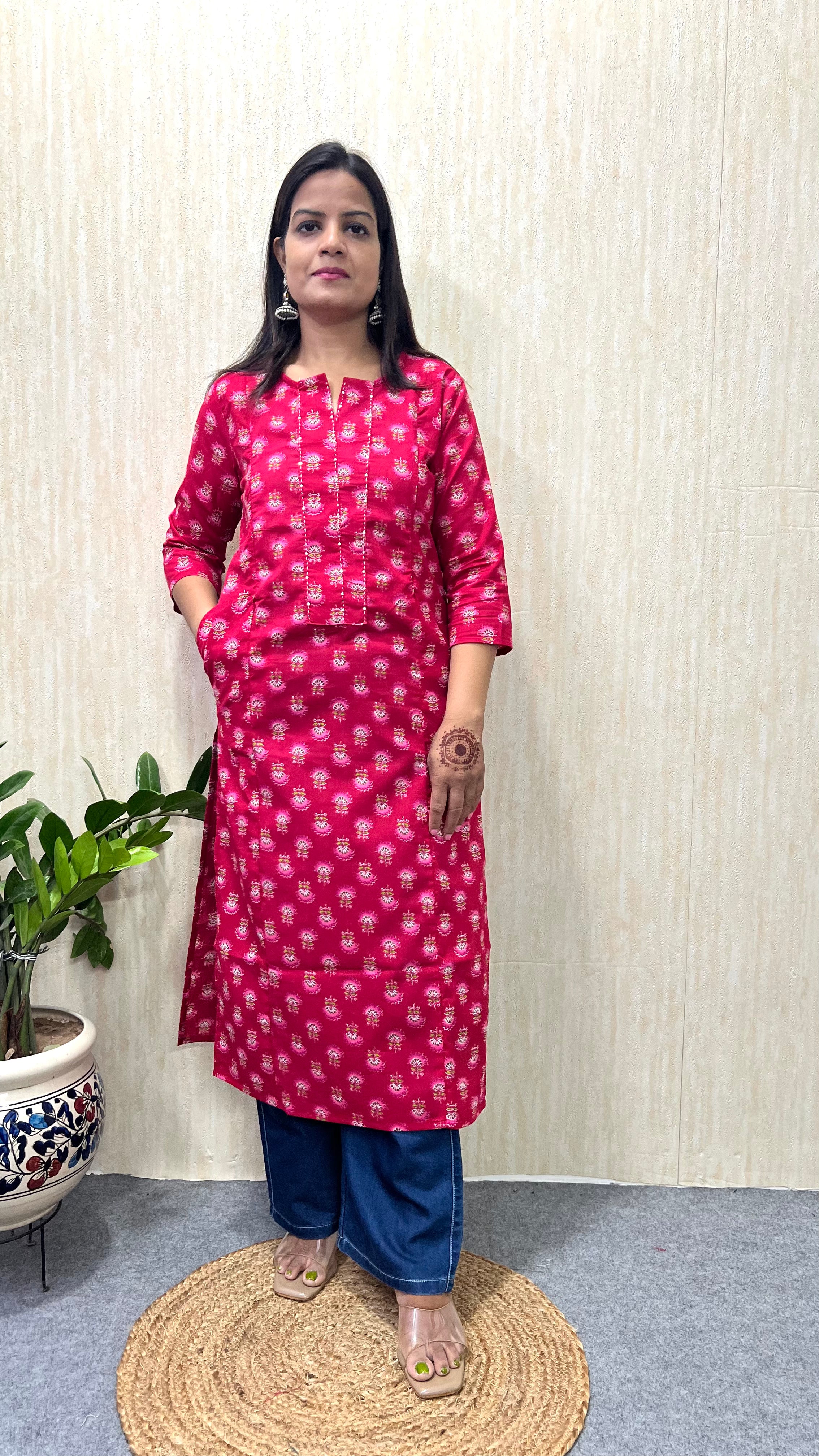 MUMZHUG Pure Cotton Fuchsia Booti Jaipuri Feeding Kurta | Nursing Wear