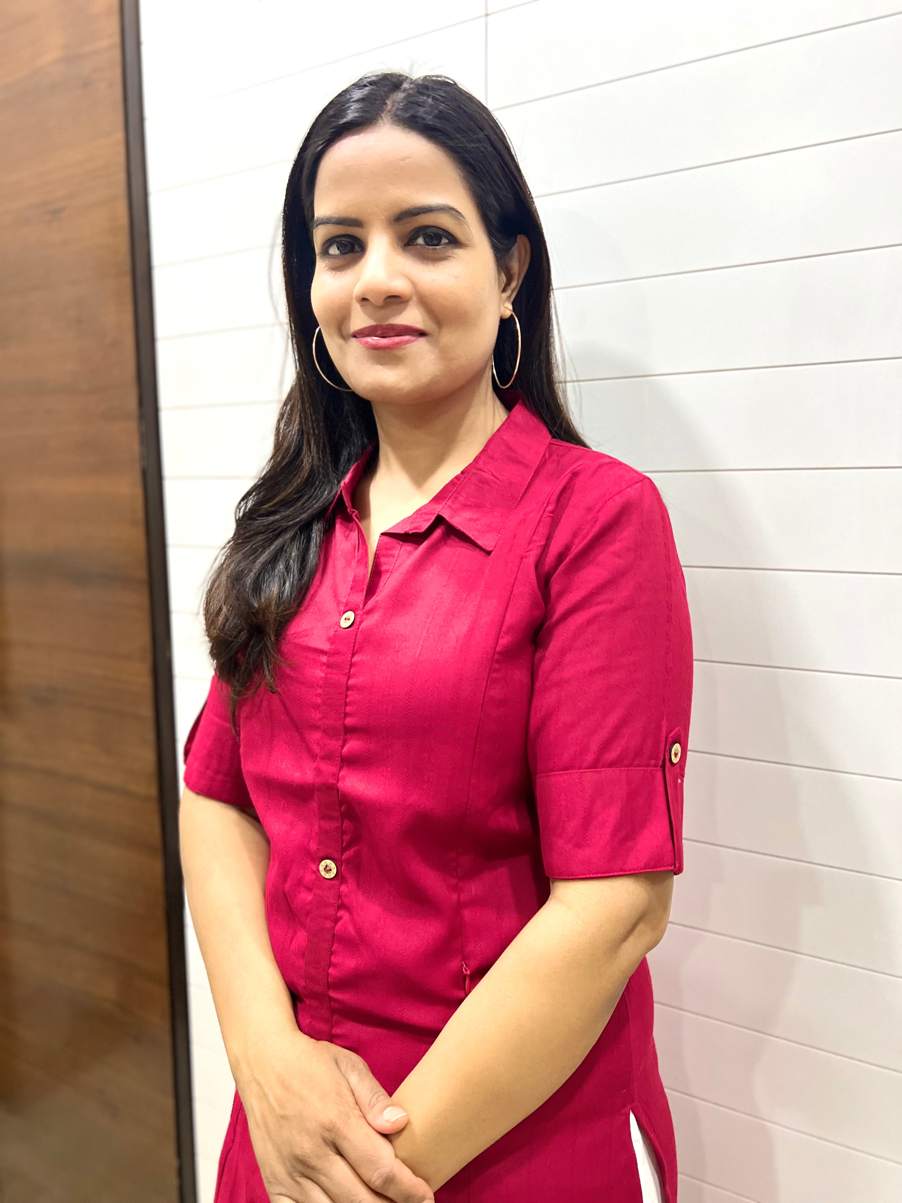 Mumzhug Maroon Viscose Rayon A-line Feeding Kurta RED