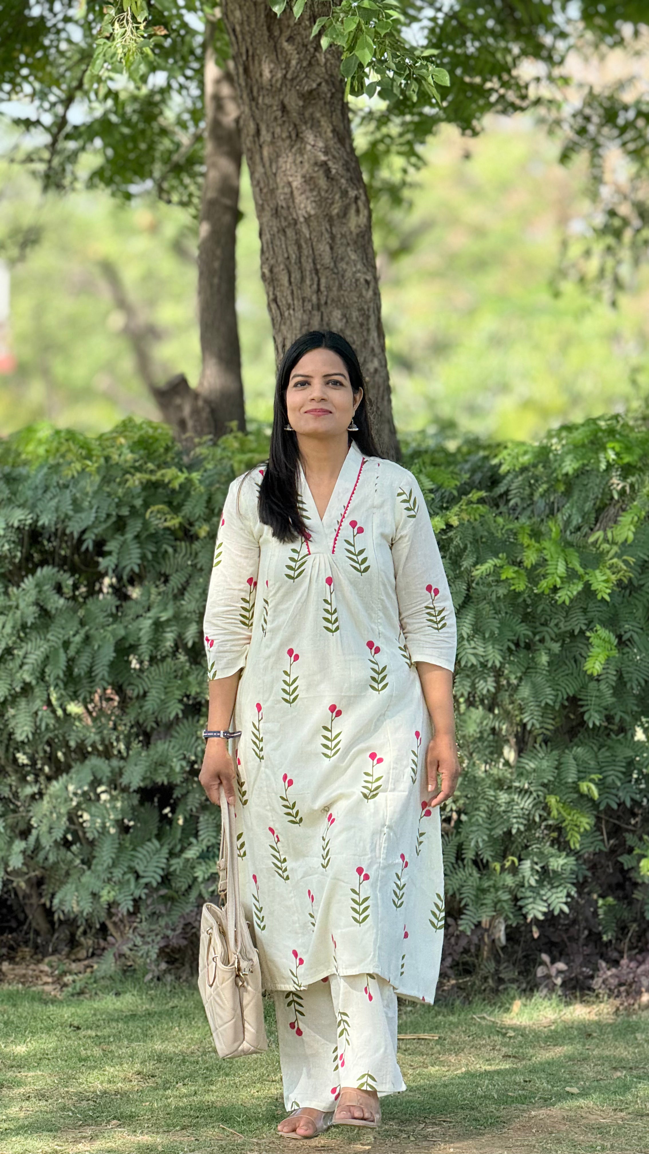 #Ready to ship. Mumzhug pure cotton feeding kurta set with attached lining