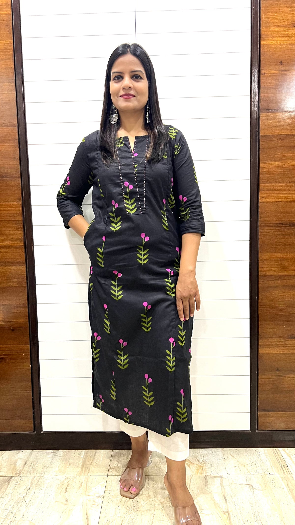MUMZHUG Black Jaipuri Print Pure Cotton Feeding Kurta | Nursing & Maternity Wear
